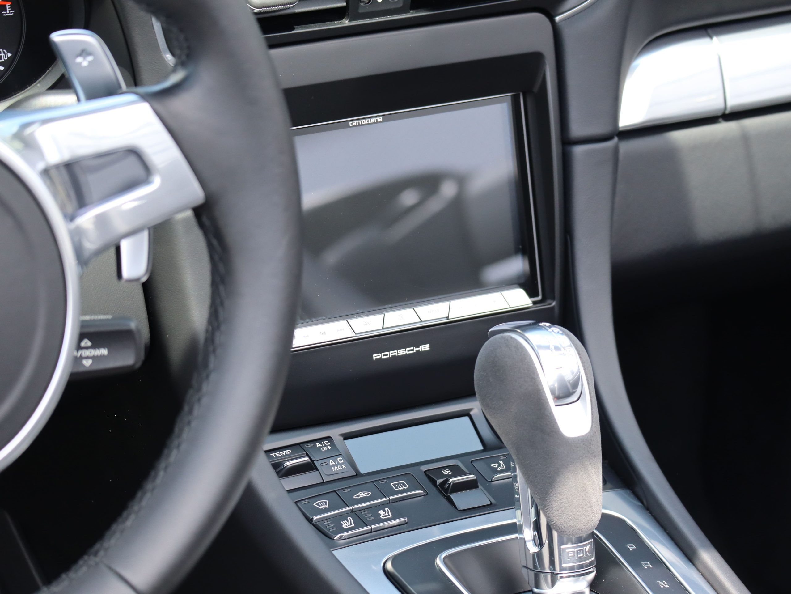 ポルシェ911カレラ4Sカブリオレ（Type991.1）PDK<br>ブラックレザーインテリア<br>スポーツクロノパッケージ<br>スポーツエグゾーストシステム<br>ダイナミックシャシーコントロール（PDCC）<br>エントリー＆ドライブシステム