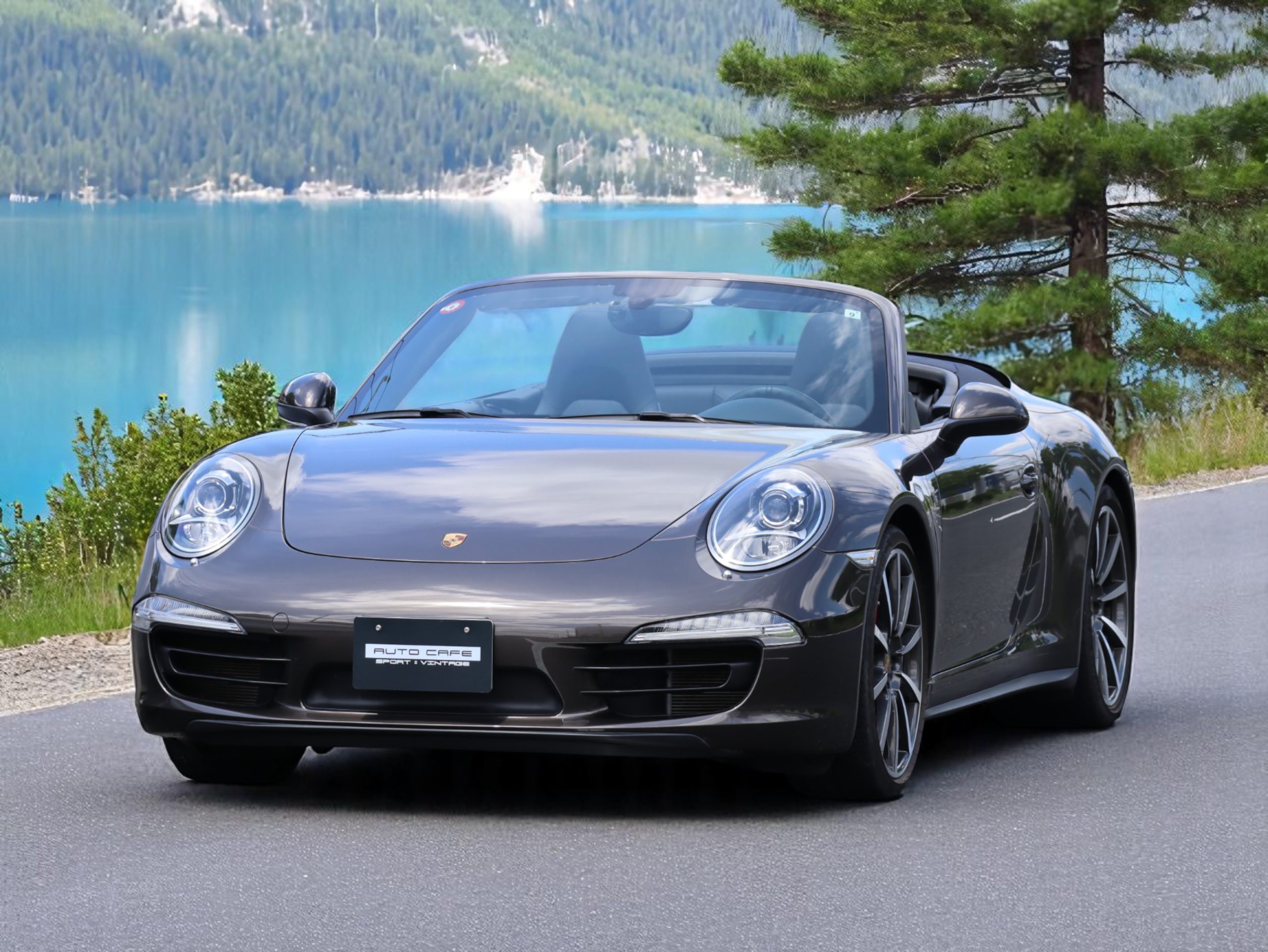 ポルシェ911カレラ4Sカブリオレ（Type991.1）PDK<br>ブラックレザーインテリア<br>スポーツクロノパッケージ<br>スポーツエグゾーストシステム<br>ダイナミックシャシーコントロール（PDCC）<br>エントリー＆ドライブシステム