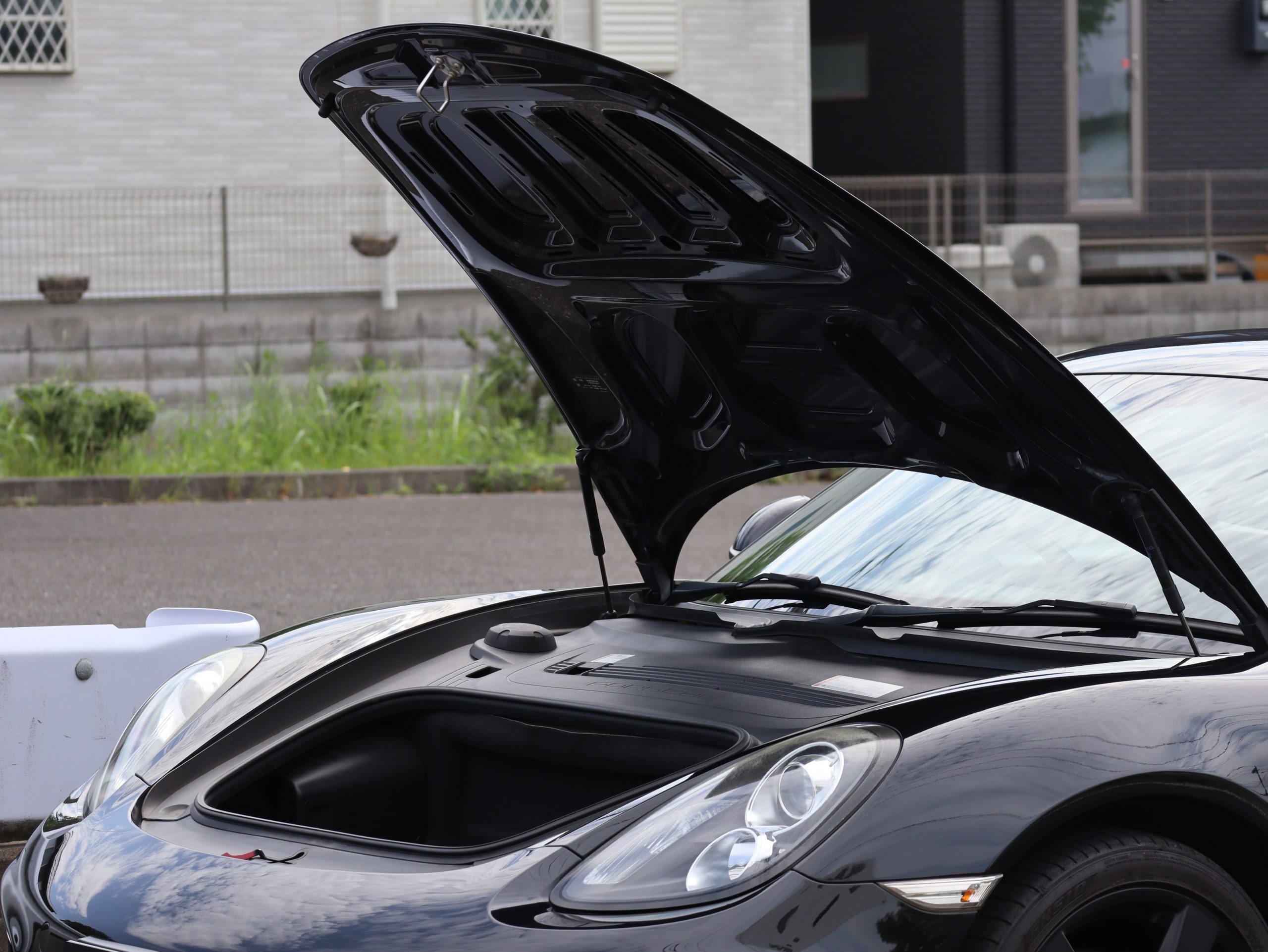 ★ポルシェケイマンS（Type981）PDK<br>スポーツデザインステアリング<br>シートヒーター<br>電動可倒式ドアミラー<br>バイキセノンヘッドライト<br>サテンブラック塗装19インチ
