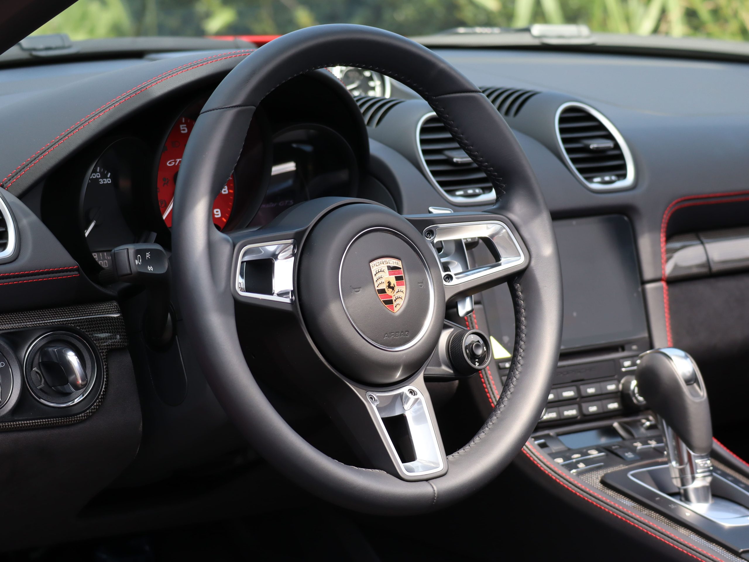 ポルシェ718ボクスターGTS4.0（Type982）PDK<br>スポーツクロノパッケージ<br>スポーツエグゾーストシステム<br>GTSインテリアパッケージ<br>PDLS+含むLEDヘッドライト<br>ハイグロス塗装仕上げキャリパー