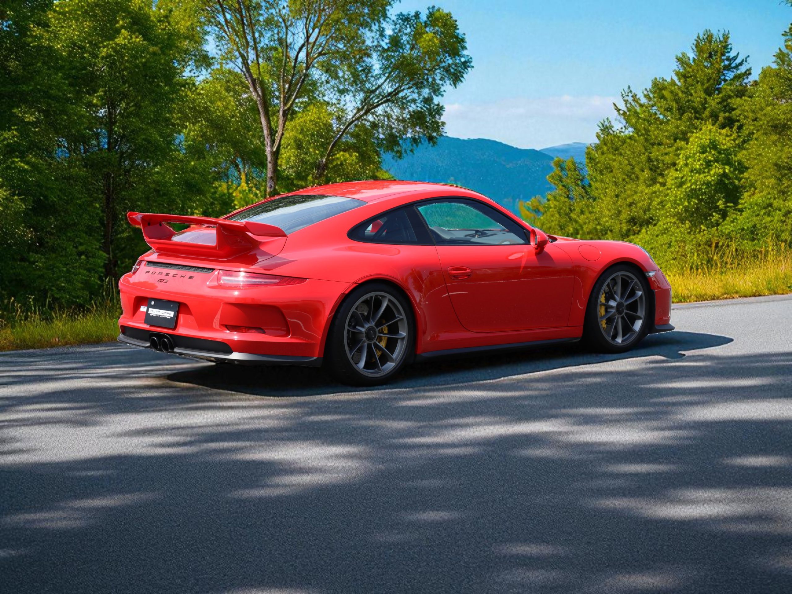 ポルシェ911GT3（Type991.1）PDK<br>クラブスポーツパッケージ<br>フロントアクスルリストシステム<br>スポーツクロノパッケージ<br>PCCB（セラミックコンポジットブレーキ）<br>スポーツバケットシート