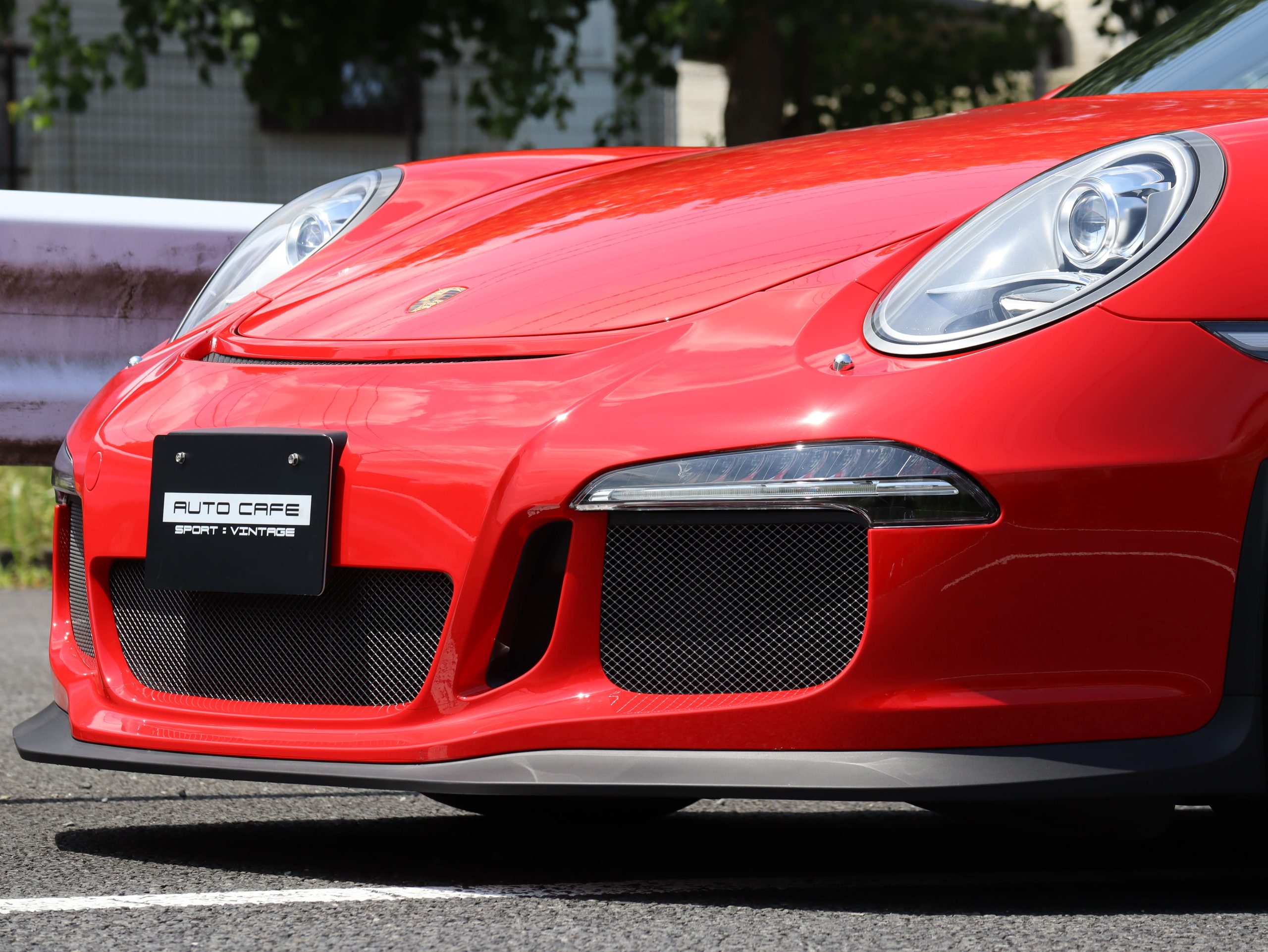 ポルシェ911GT3（Type991.1）PDK<br>クラブスポーツパッケージ<br>フロントアクスルリストシステム<br>スポーツクロノパッケージ<br>PCCB（セラミックコンポジットブレーキ）<br>スポーツバケットシート