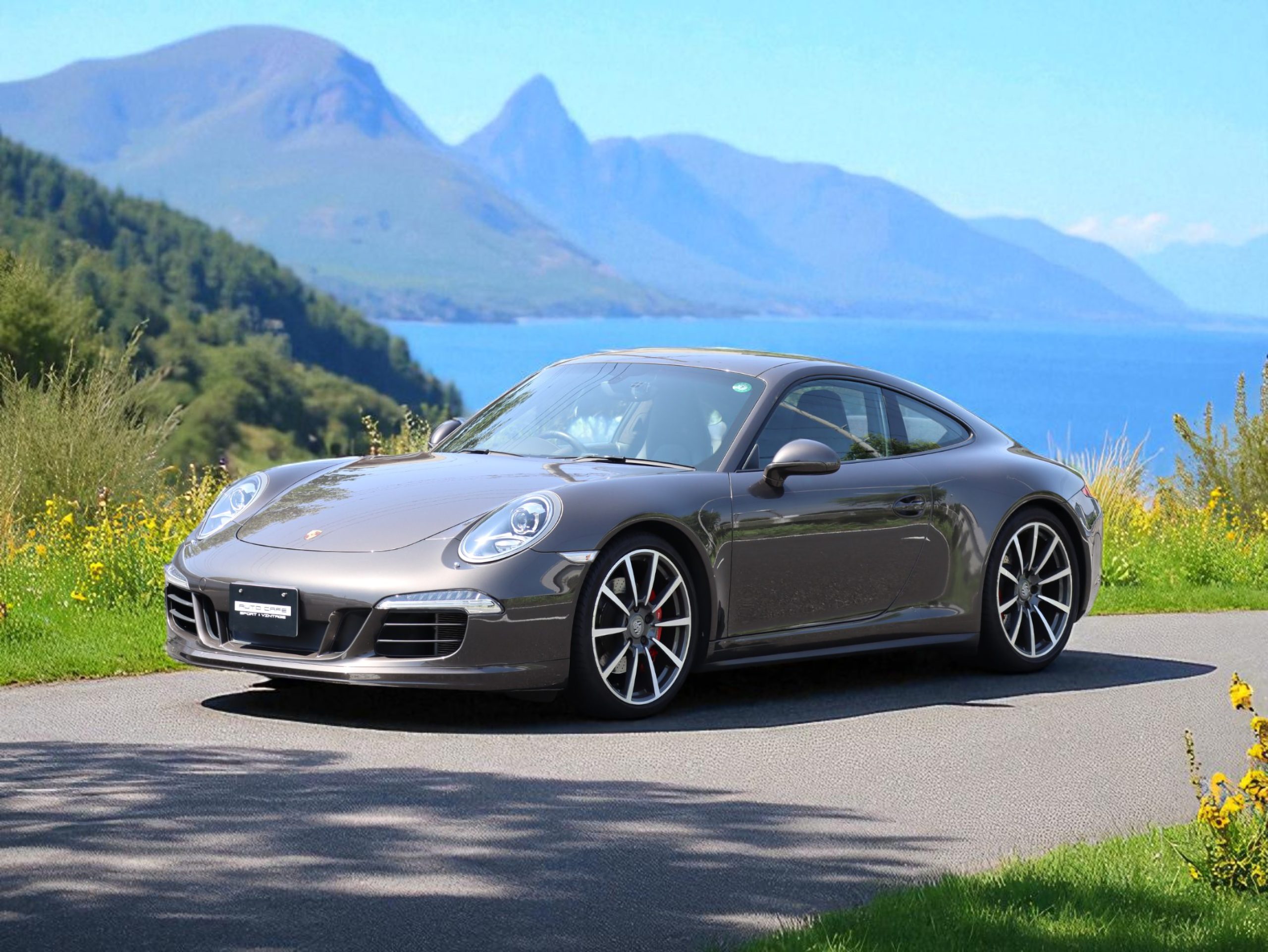 ポルシェ911カレラ4S（Type991.1）PDK<br>スポーツデザインエプロン<br>スポーツエグゾーストシステム<br>スポーツクロノパッケージ<br>ダイナミックシャシーコントロール（PDCC）<br>エスプレッソレザーインテリア