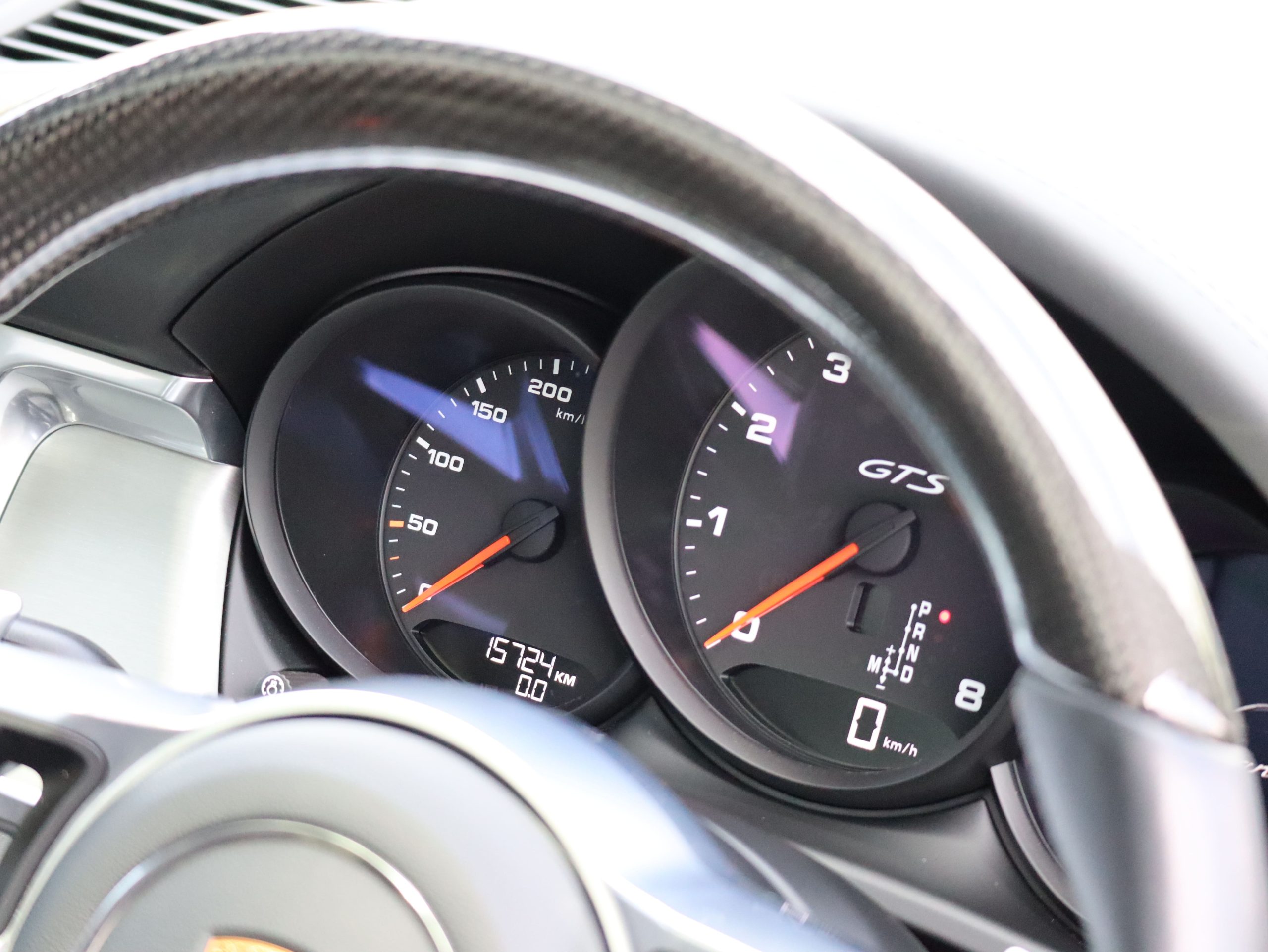 ポルシェマカンGTS（Gen2）PDK<br>パノラミックルーフシステム<br>レーンキープアシスト<br>PDLS Plus含むLEDヘッドライト<br>カーボンステアリングホイール<br>BOSEサラウンドサウンドシステム