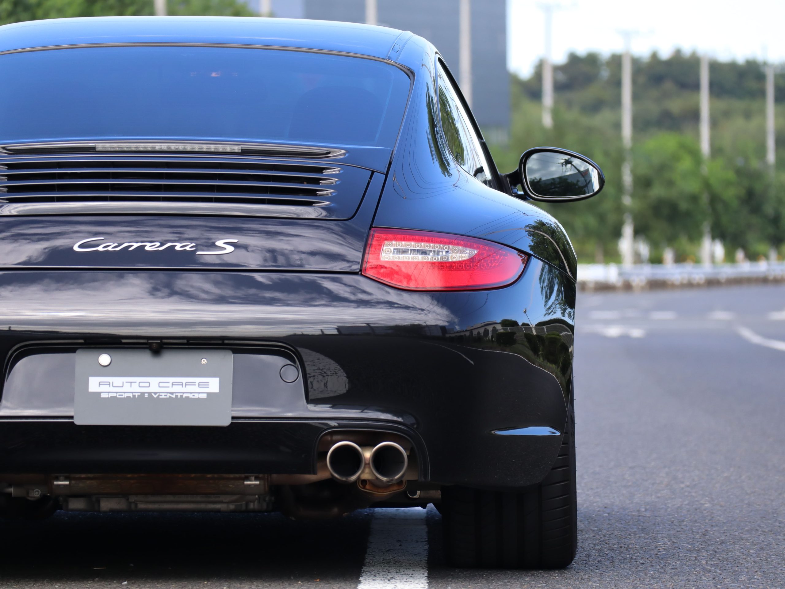 ポルシェ911カレラS(Type997.2）PDK<br>低走行約10,000km！<br>スポーツクロノパッケージ<br>スポーツデザインステアリング<br>シートヒーター<br>前後ドライブレコーダー<br>