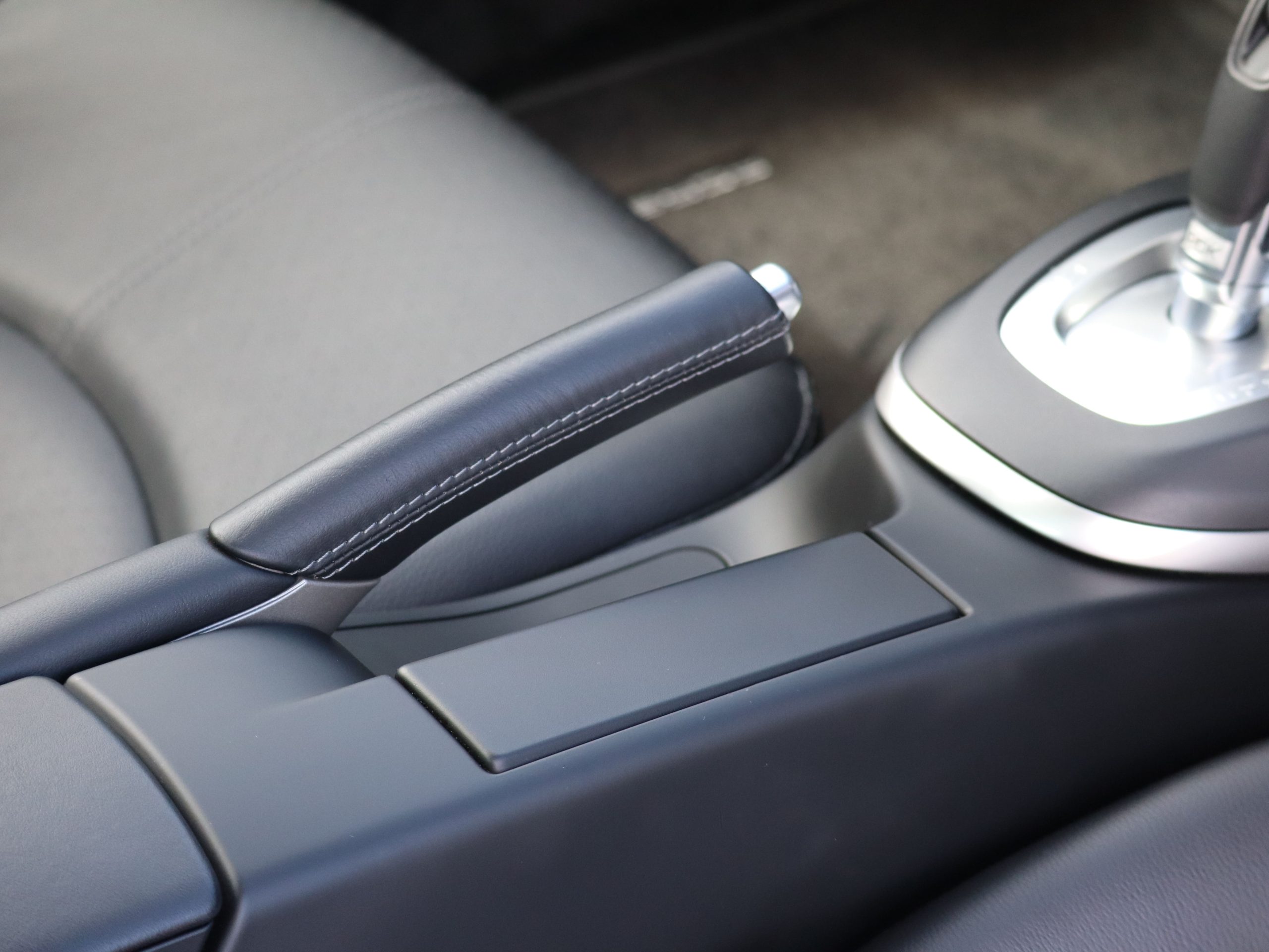 ポルシェ911カレラS(Type997.2）PDK<br>低走行約10,000km！<br>スポーツクロノパッケージ<br>スポーツデザインステアリング<br>シートヒーター<br>前後ドライブレコーダー<br>