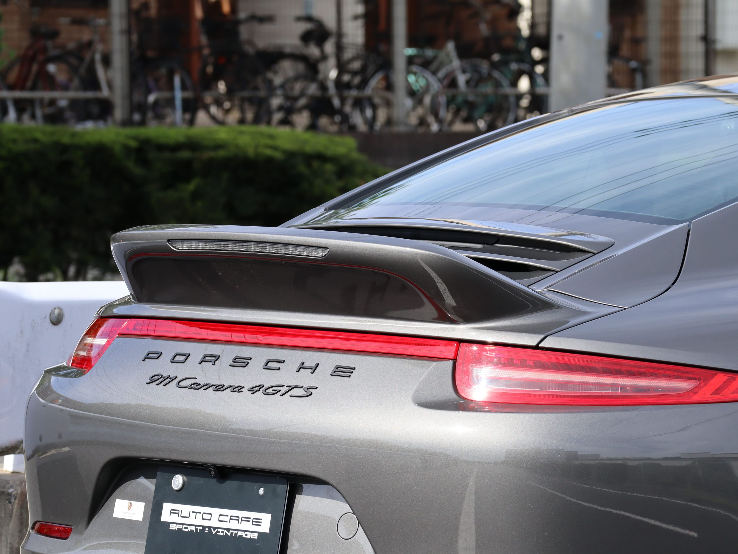 ポルシェ911カレラ4GTS（Type991.1）PDK<br>GTSインテリアパッケージ<br>拡張スポーツデザインパッケージ<br>スポーツエグゾーストシステム<br>ブラックインナーPDLSヘッドライト<br>5H仕様カレラSホイール