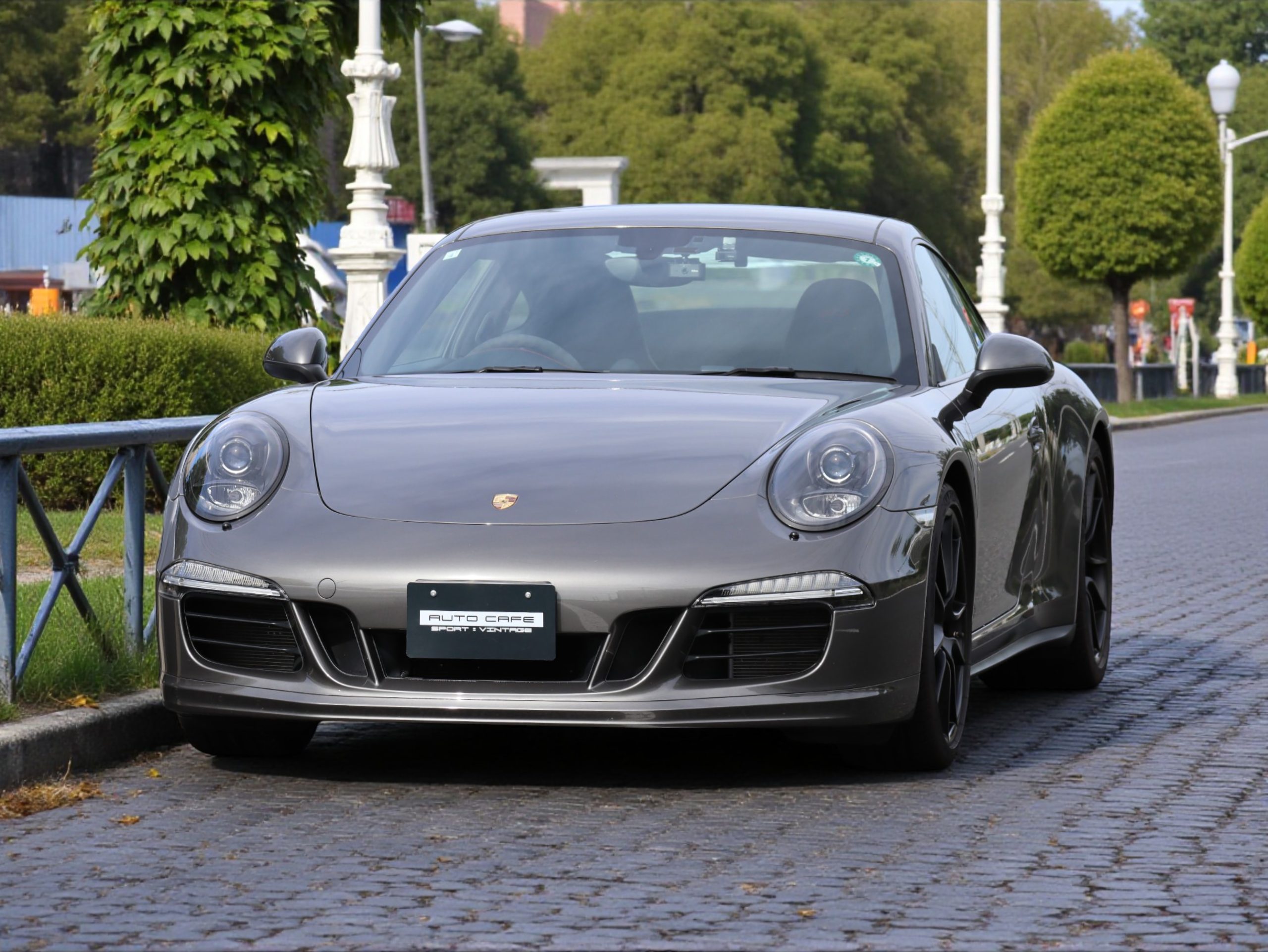 ポルシェ911カレラ4GTS（Type991.1）PDK<br>GTSインテリアパッケージ<br>拡張スポーツデザインパッケージ<br>スポーツエグゾーストシステム<br>ブラックインナーPDLSヘッドライト<br>5H仕様カレラSホイール
