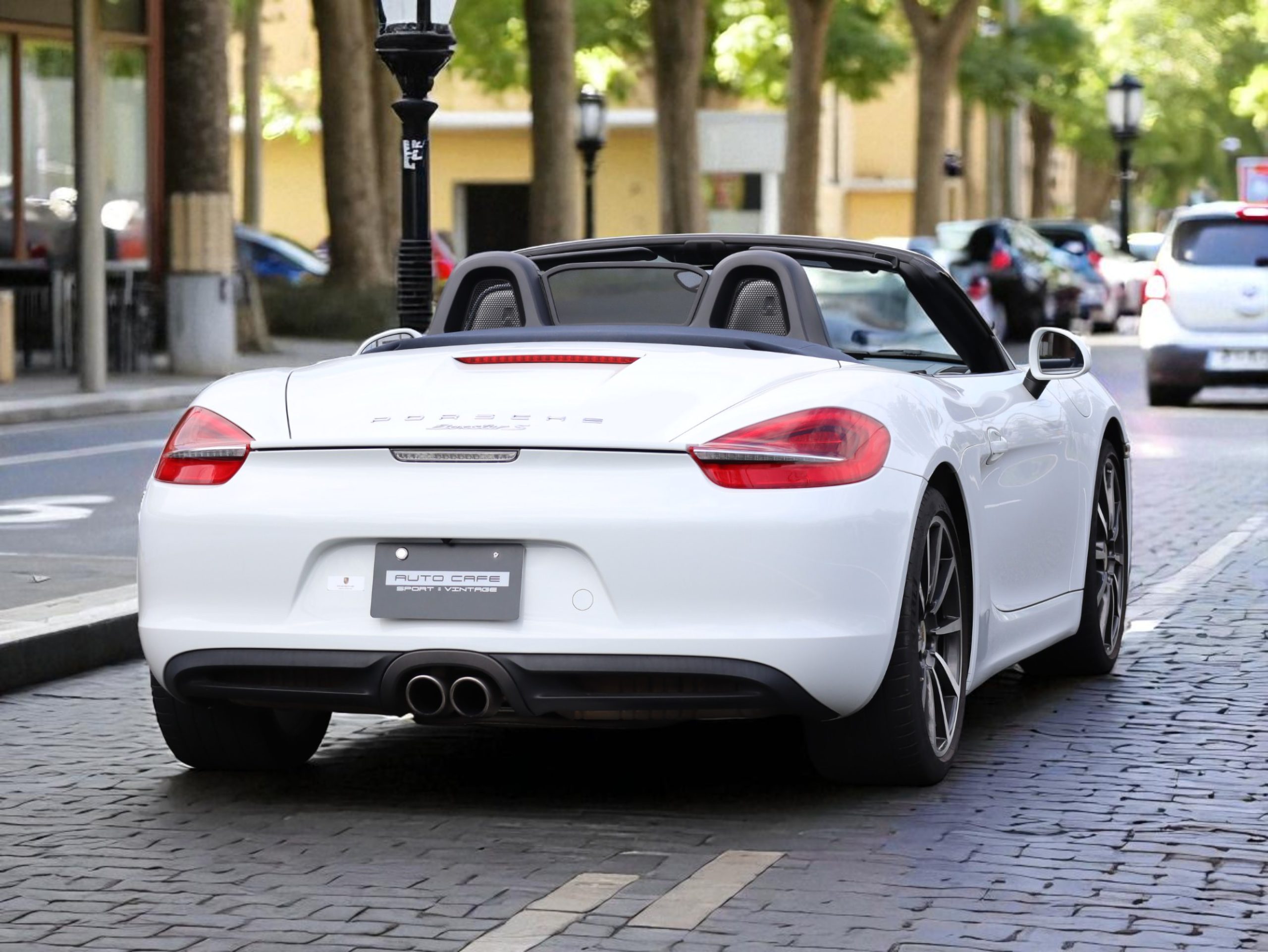 ★ポルシェボクスターS（Type981）6MT<br>ブルーレザーインテリア<br>ブルーソフトトップ幌<br>PDLS含むヘッドライト<br>スポーツシートプラス<br>20インチカレラクラシックホイール