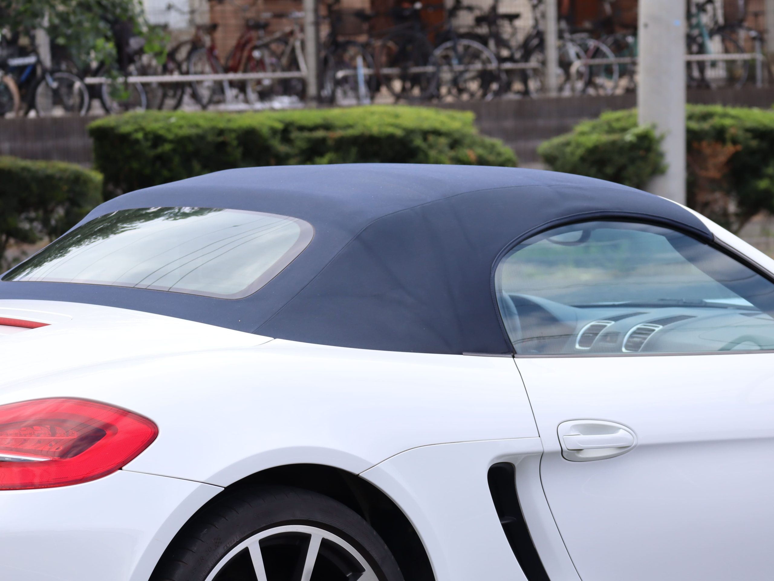 ★ポルシェボクスターS（Type981）6MT<br>ブルーレザーインテリア<br>ブルーソフトトップ幌<br>PDLS含むヘッドライト<br>スポーツシートプラス<br>20インチカレラクラシックホイール