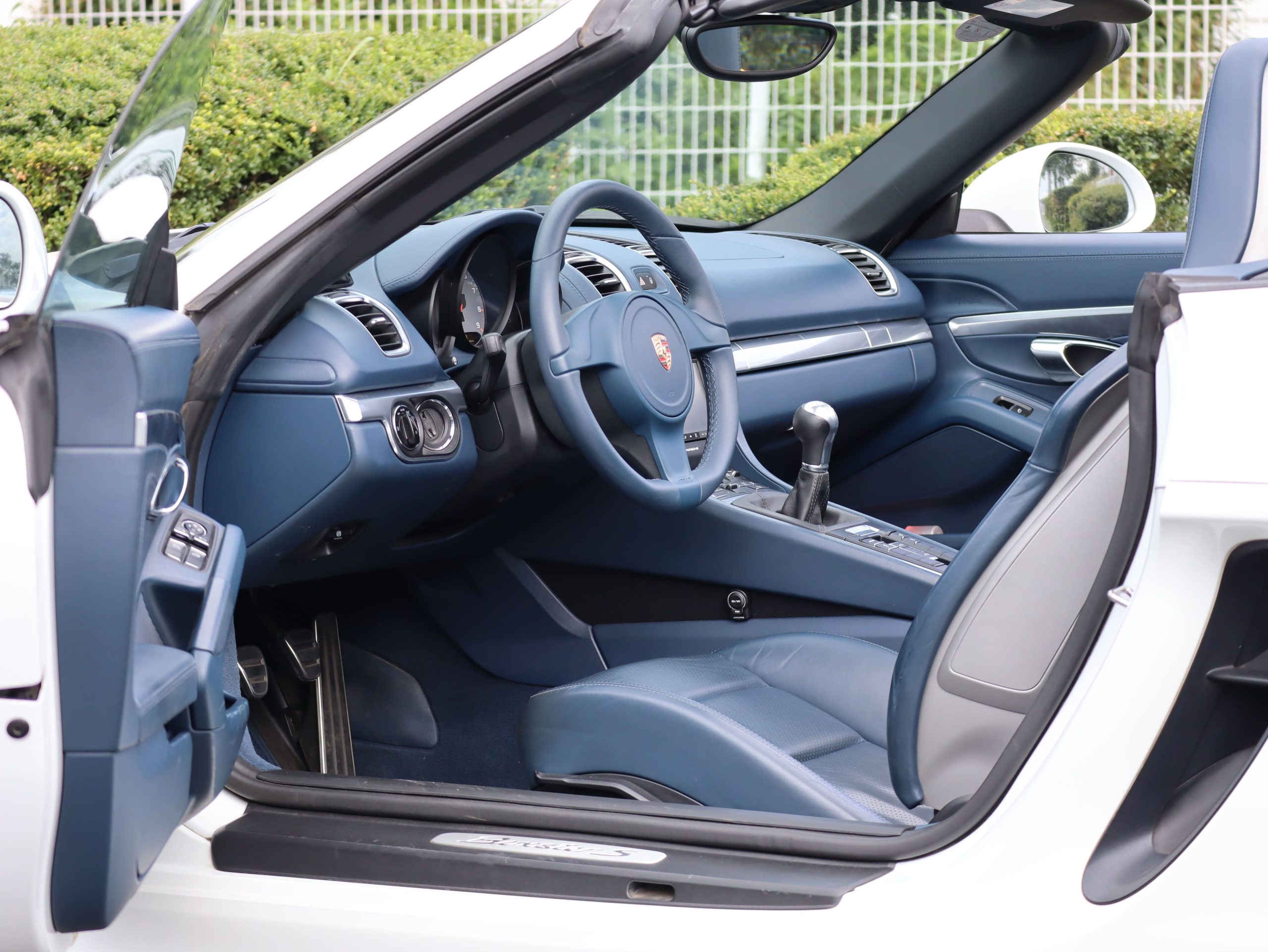 ★ポルシェボクスターS（Type981）6MT<br>ブルーレザーインテリア<br>ブルーソフトトップ幌<br>PDLS含むヘッドライト<br>スポーツシートプラス<br>20インチカレラクラシックホイール