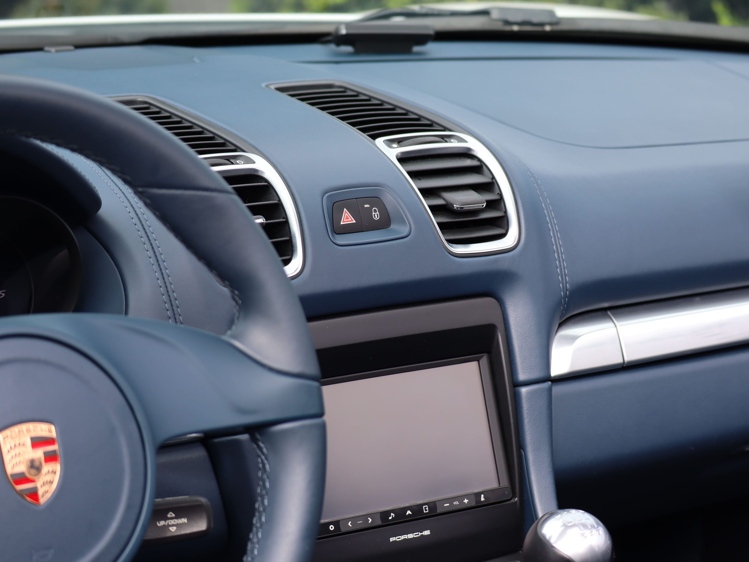 ★ポルシェボクスターS（Type981）6MT<br>ブルーレザーインテリア<br>ブルーソフトトップ幌<br>PDLS含むヘッドライト<br>スポーツシートプラス<br>20インチカレラクラシックホイール