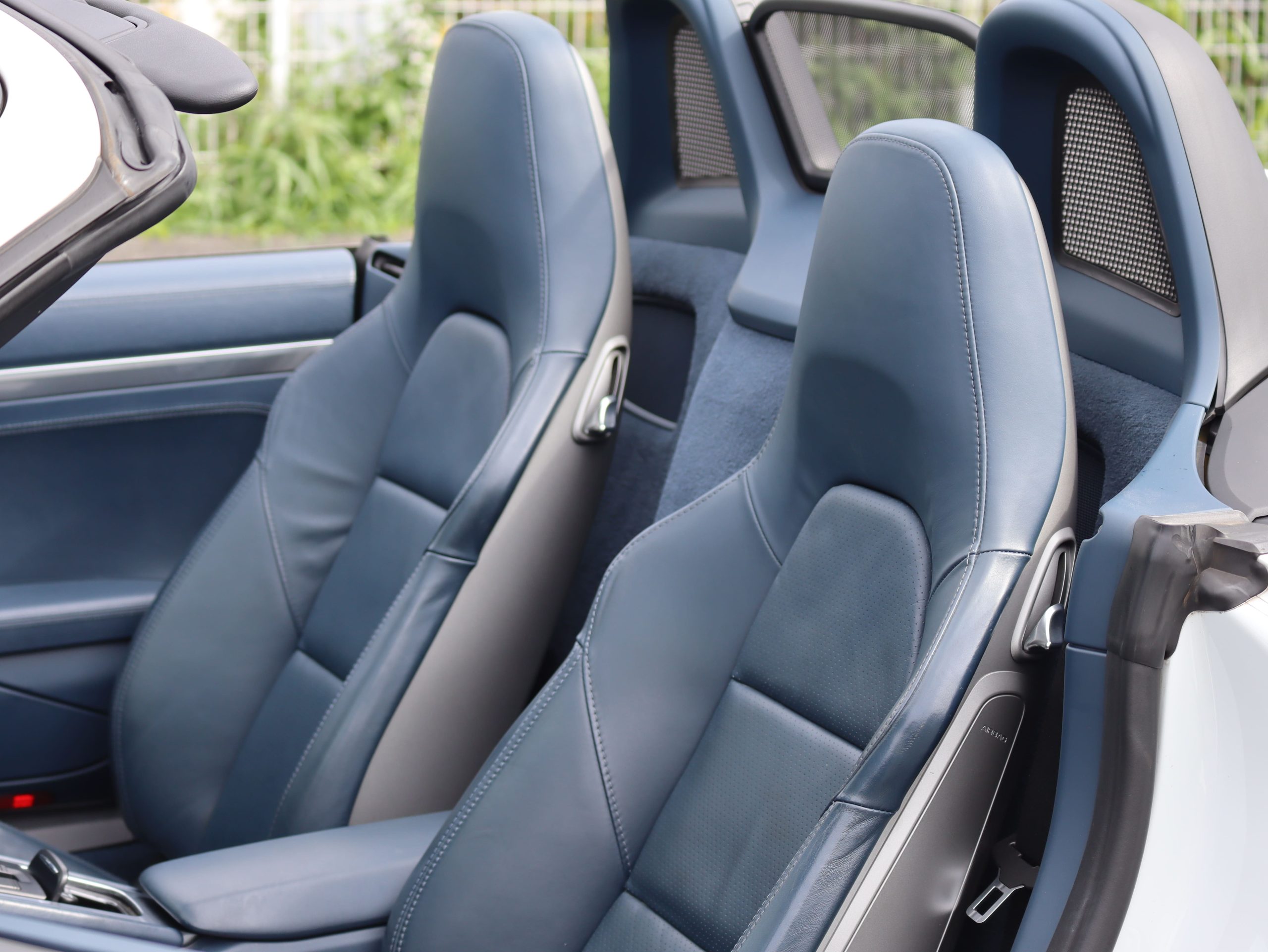 ★ポルシェボクスターS（Type981）6MT<br>ブルーレザーインテリア<br>ブルーソフトトップ幌<br>PDLS含むヘッドライト<br>スポーツシートプラス<br>20インチカレラクラシックホイール