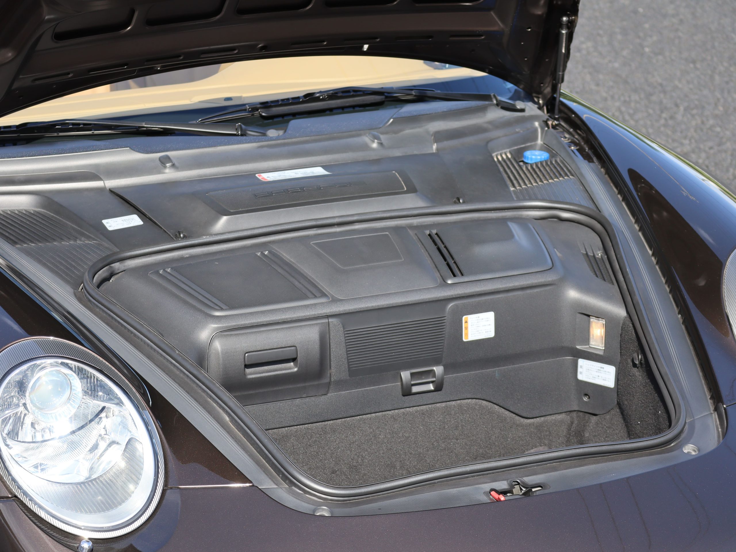 ★ポルシェ911ターボ カブリオレ(Type997.1）ティプトロニックS<br>ソフトルックレザーシート<br>エレクトリックコントロールシート<br>ボディカラー同色仕上げエクステリア<br>イエローブレーキキャリパー<br>バイキセノンヘッドライト