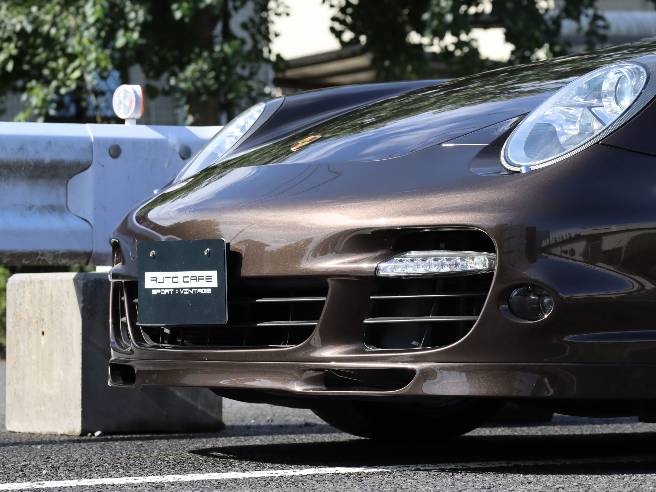★ポルシェ911ターボ カブリオレ(Type997.1）ティプトロニックS<br>ソフトルックレザーシート<br>エレクトリックコントロールシート<br>ボディカラー同色仕上げエクステリア<br>イエローブレーキキャリパー<br>バイキセノンヘッドライト