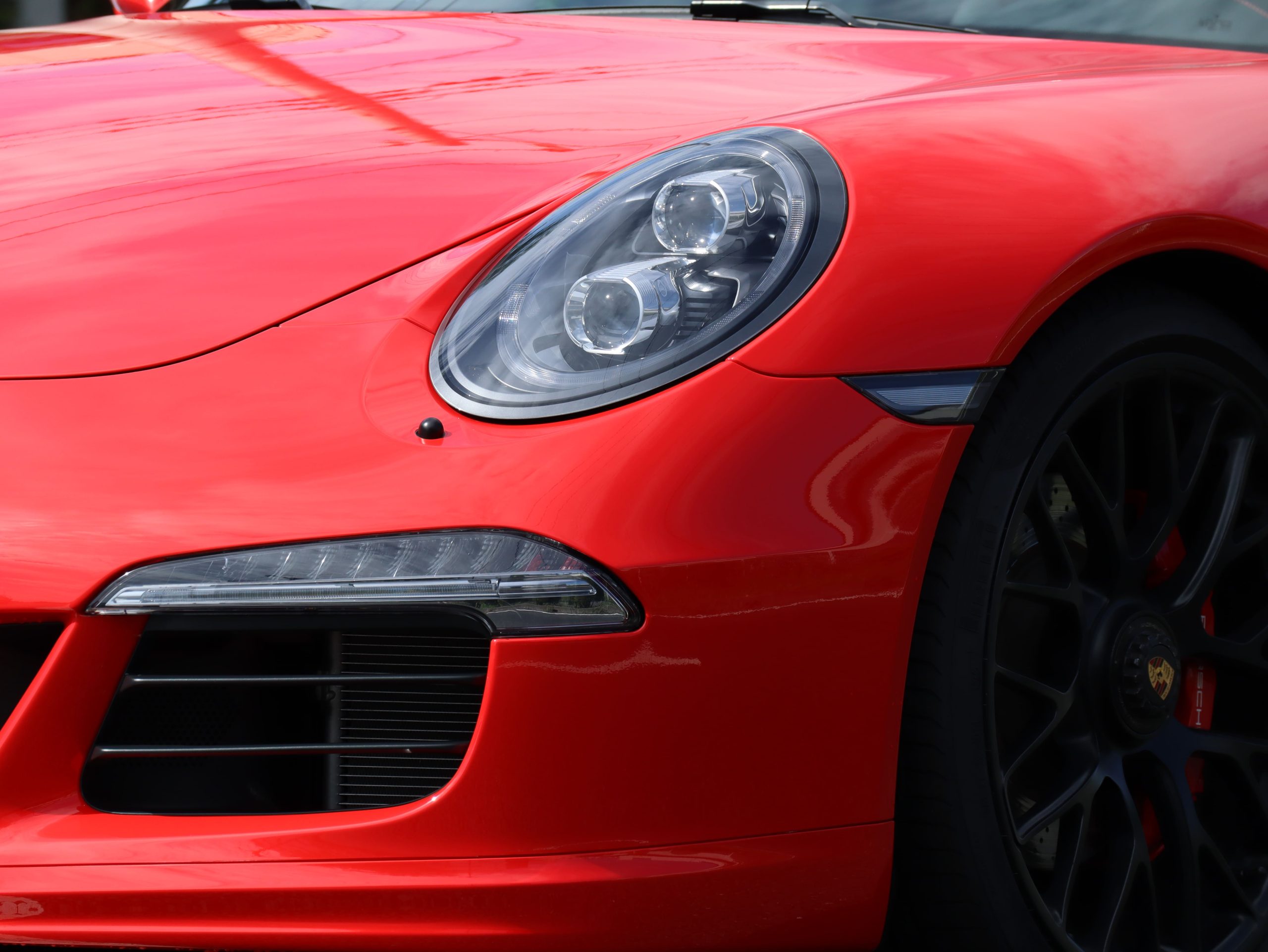 ポルシェ911カレラGTS（Type991.1）PDK<br>GTSインテリアパッケージ<br>PDLS+含むLEDヘッドライト<br>クリアガラスルックテールランプ<br>プロテクションフィルム施工<br>PASMスポーツサスペンション