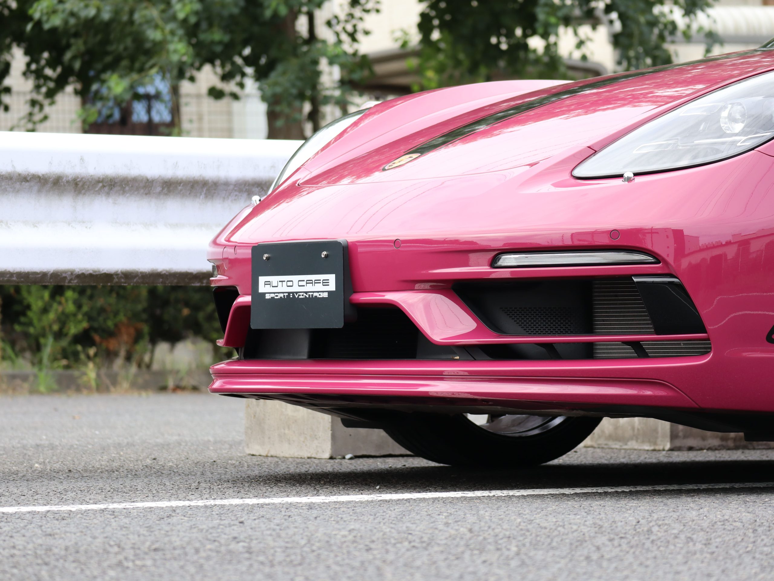 ポルシェ718ケイマンスタイルエディション（Type982）6MT<br>スポーツデザインパッケージ<br>レッドレザーインテリア<br>レーンチェンジアシスト<br>PDLS+含むLEDヘッドライト