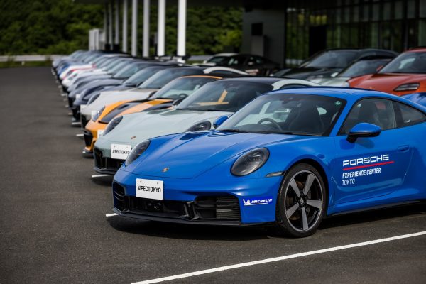 ポルシェエクスペリエンスセンター東京から40分、千葉の”ポルシェリゾート”AUTO CAFEへ