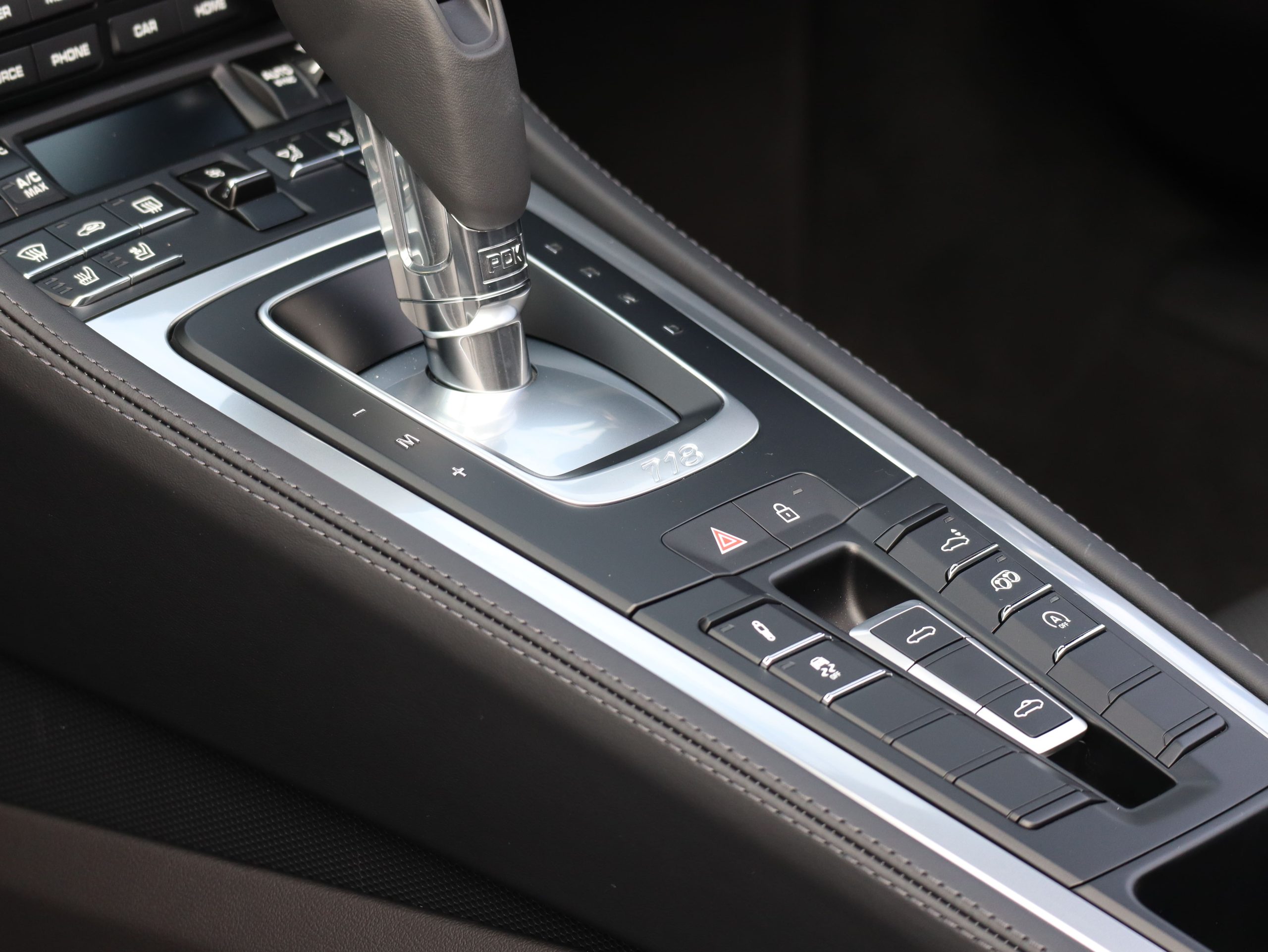 ポルシェ718ボクスターGTS4.0（Type982）PDK<br>走行距離280km！1オーナー車<br>シートベンチレーション<br>PDLS+LEDヘッドライト<br>BOSEサラウンドサウンドシステム<br>エントリー＆ドライブシステム<br>塗装仕上げロールオーバーバー