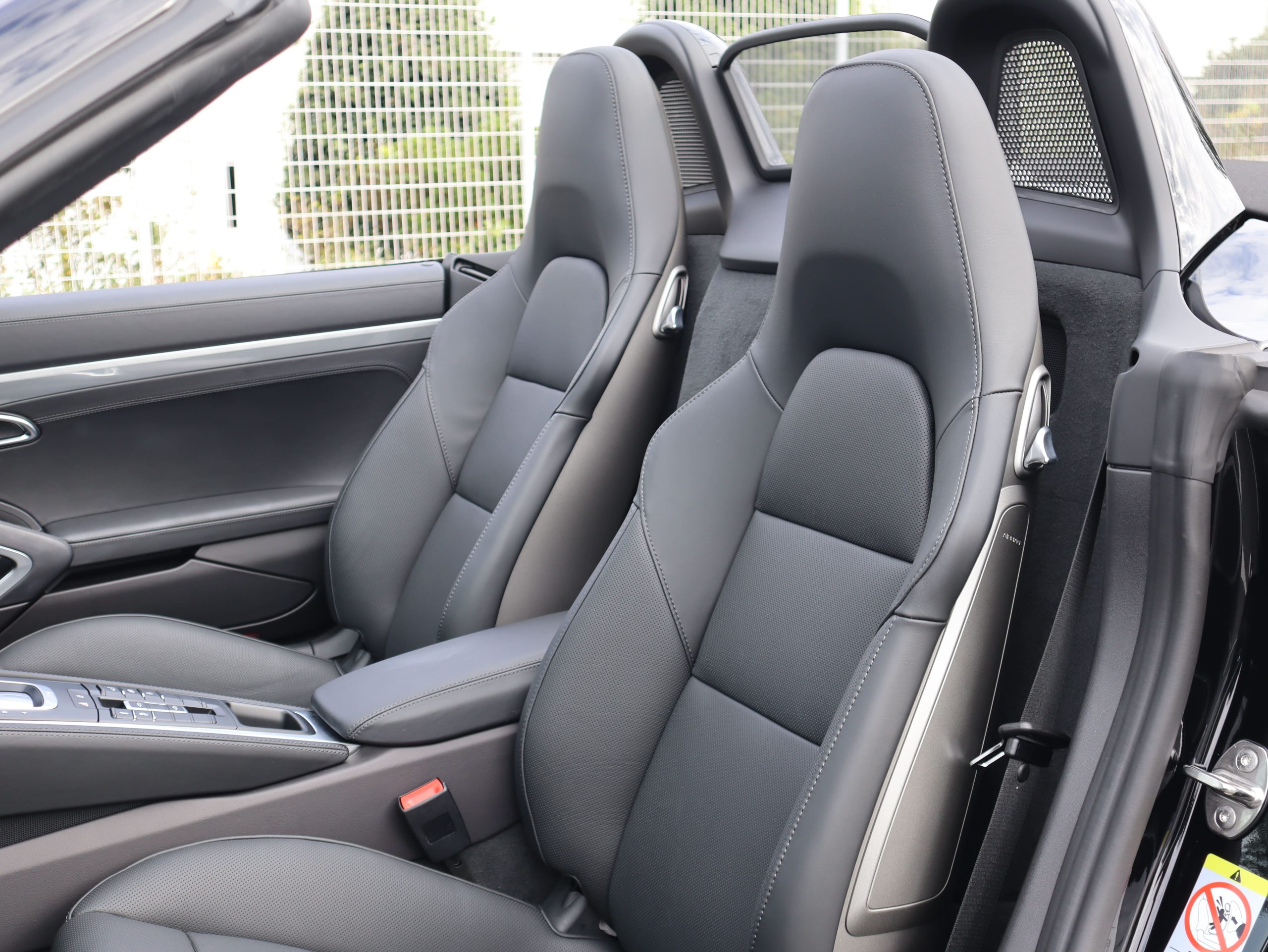 ポルシェ718ボクスターGTS4.0（Type982）PDK<br>走行距離280km！1オーナー車<br>シートベンチレーション<br>PDLS+LEDヘッドライト<br>BOSEサラウンドサウンドシステム<br>エントリー＆ドライブシステム<br>塗装仕上げロールオーバーバー