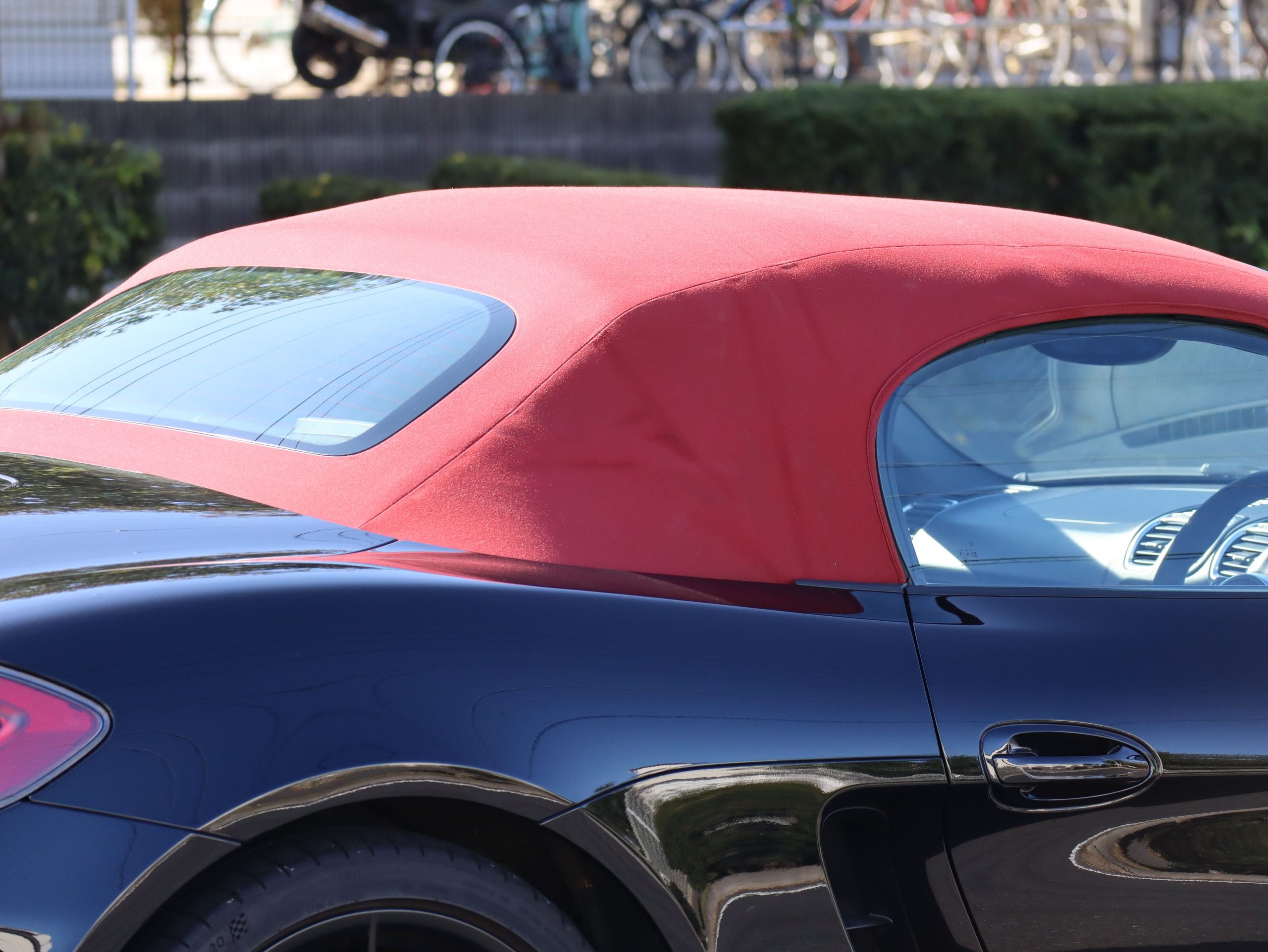 ポルシェボクスターGTS（Type981）PDK<br>GTSインテリアパッケージ<br>スポーツクロノパッケージ<br>スポーツエグゾーストシステム<br>PDLS付ヘッドライト<br>シートヒーター