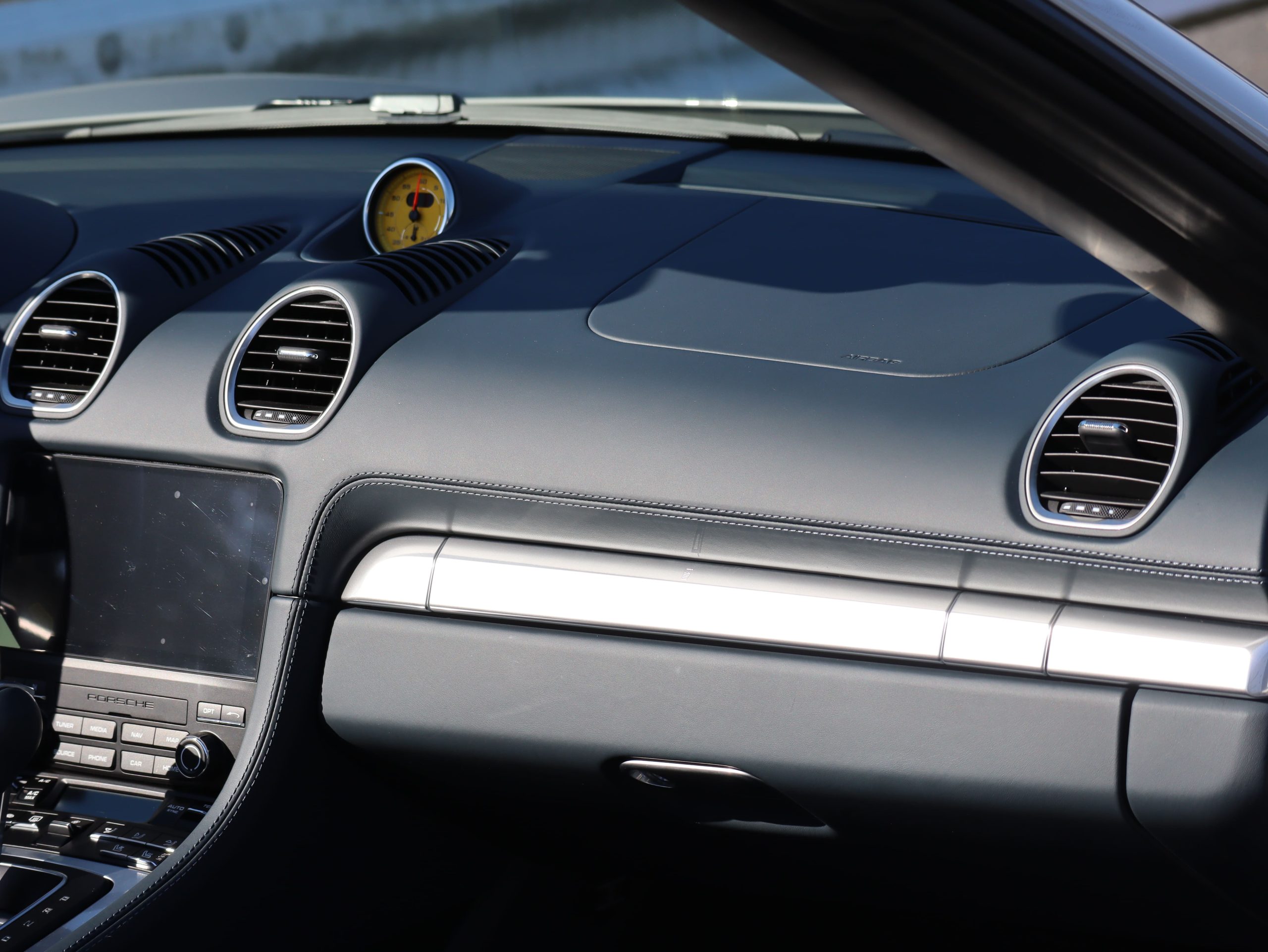 ポルシェ718ボクスターGTS4.0(Type982)PDK<br>左ハンドル!1オーナー車<br>シートベンチレーション<br>アダプティブクルーズコントロール<br>レーンチェンジアシスト<br>エントリー&ドライブシステム<br>塗装仕上げロールオーバーバー