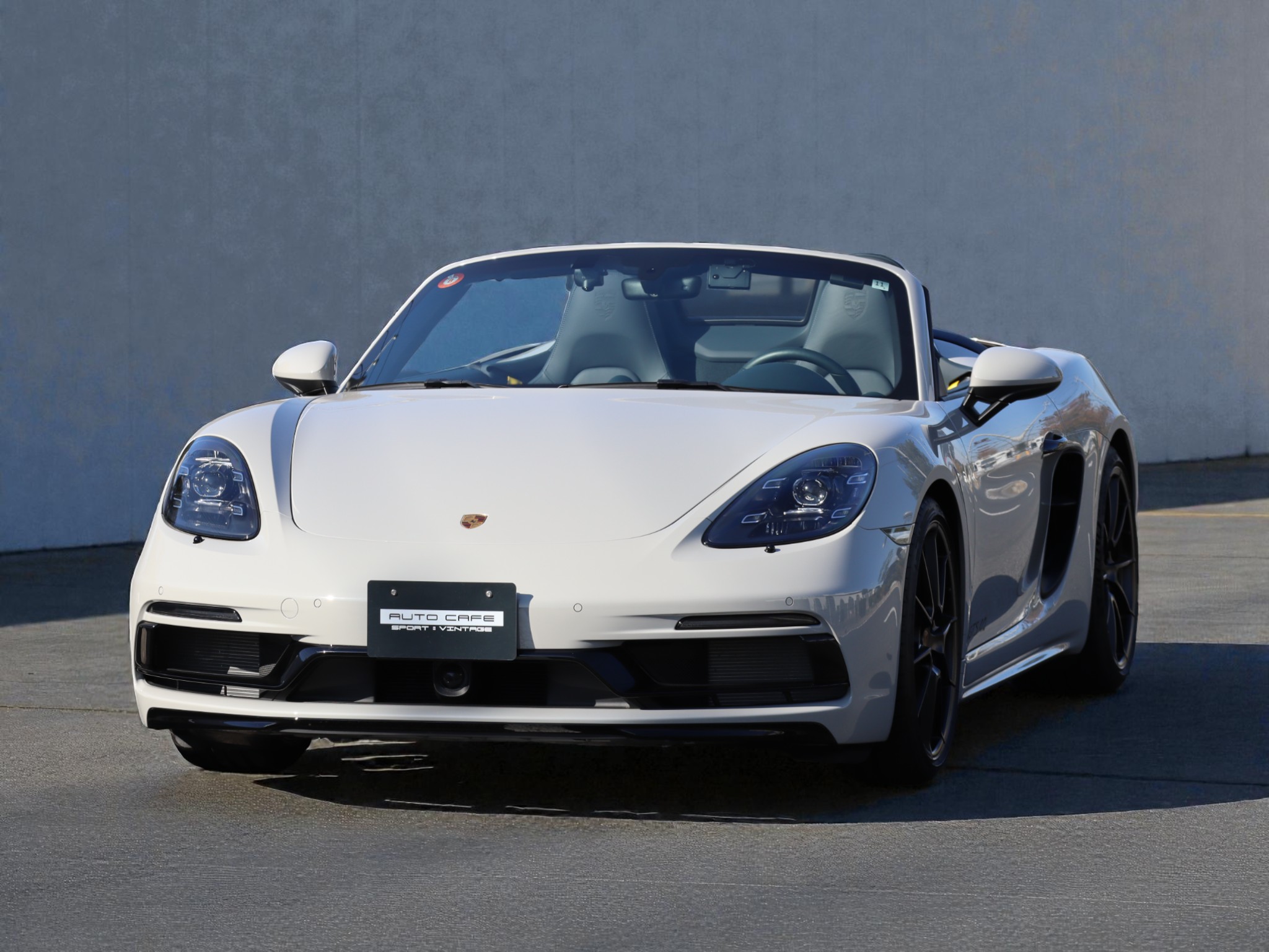 ポルシェ718ボクスターGTS4.0(Type982)PDK<br>左ハンドル!1オーナー車<br>シートベンチレーション<br>アダプティブクルーズコントロール<br>レーンチェンジアシスト<br>エントリー&ドライブシステム<br>塗装仕上げロールオーバーバー