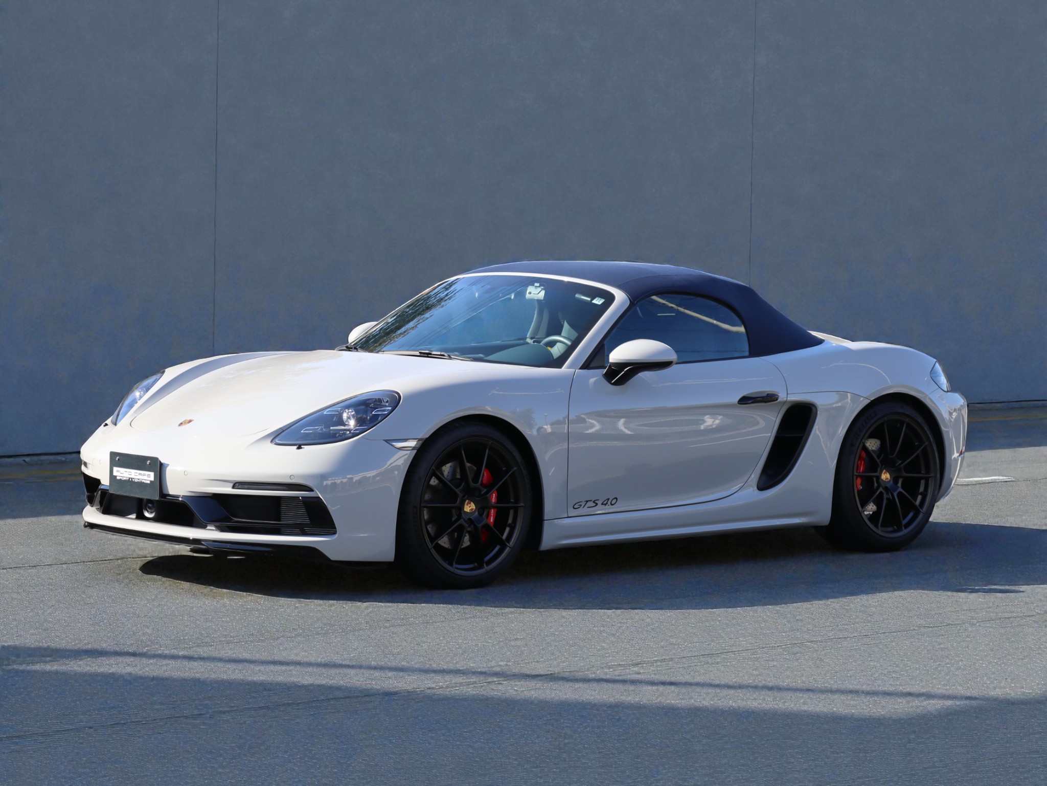 ポルシェ718ボクスターGTS4.0(Type982)PDK<br>左ハンドル!1オーナー車<br>シートベンチレーション<br>アダプティブクルーズコントロール<br>レーンチェンジアシスト<br>エントリー&ドライブシステム<br>塗装仕上げロールオーバーバー