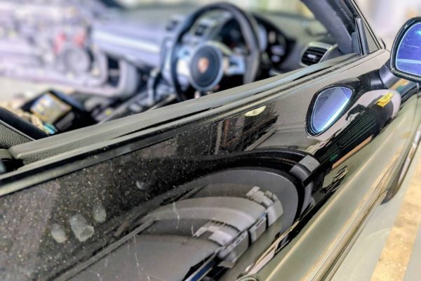 ドアトリム・内張り内装の修理