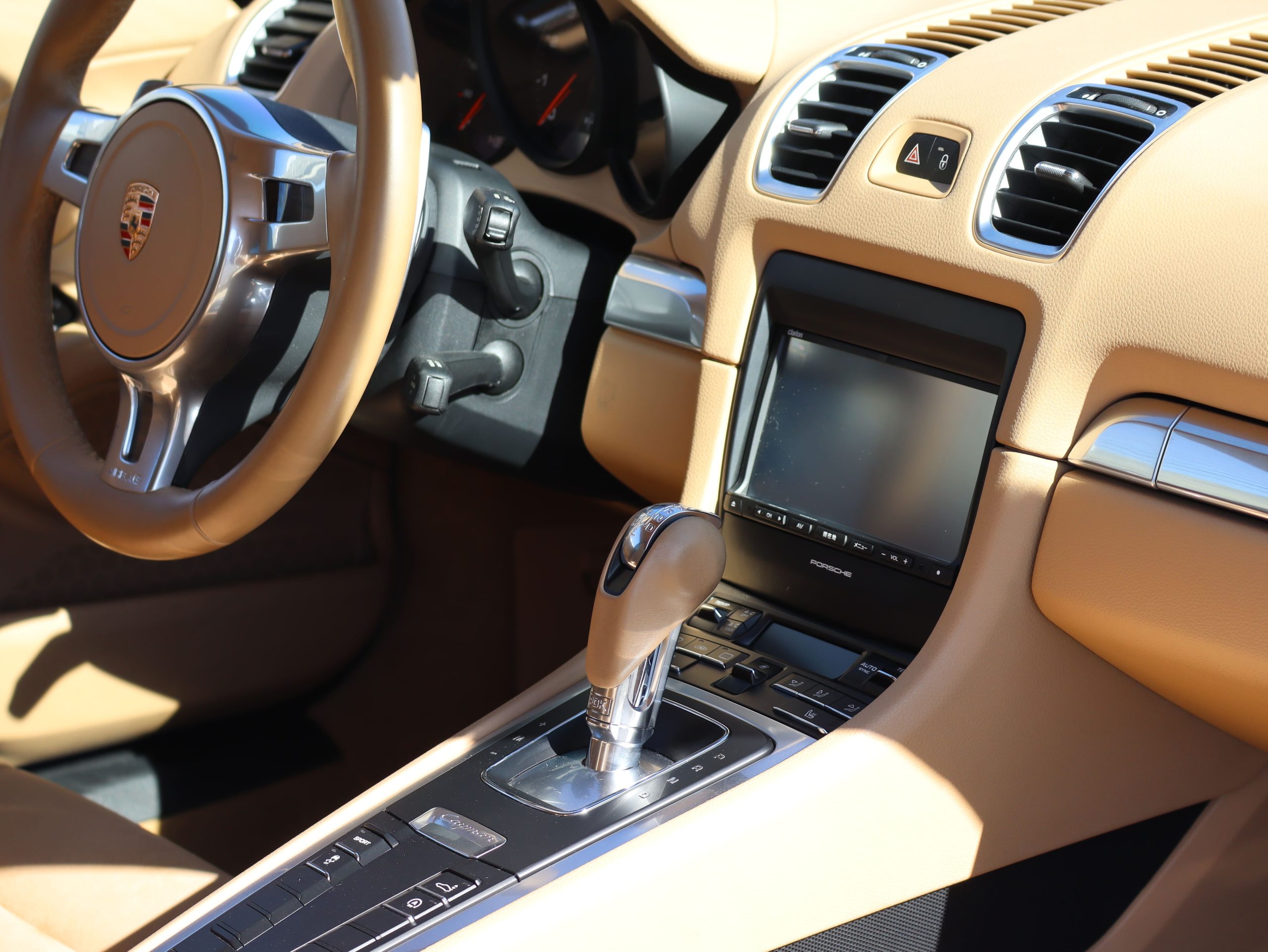 ポルシェケイマン(Type981)PDK<br>1オーナー車<br>スポーツデザインステアリング<br>シートヒーター<br>電動可倒式ドアミラー<br>19インチケイマンSホイール