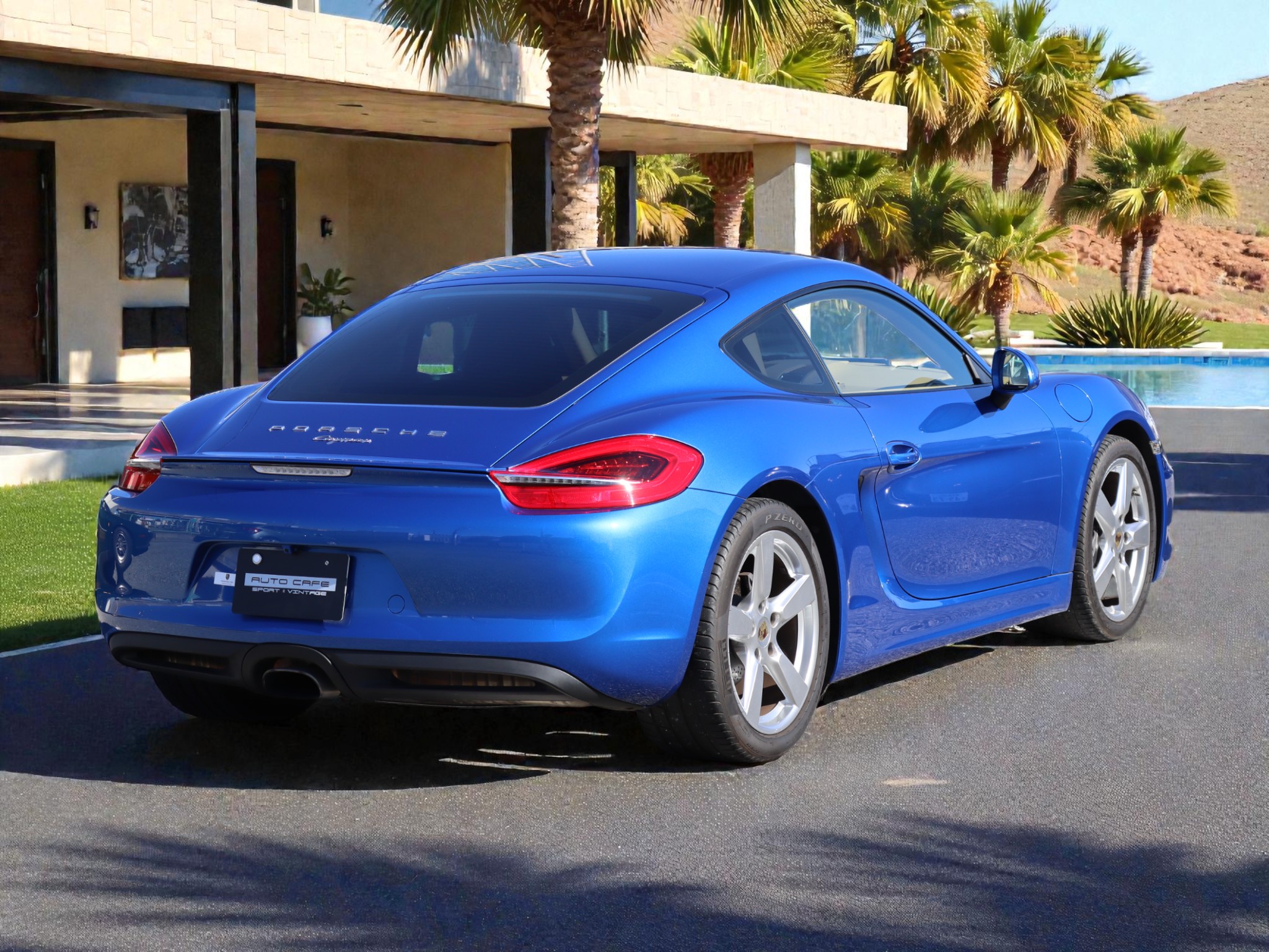 ポルシェケイマン(Type981)PDK<br>1オーナー車<br>スポーツデザインステアリング<br>シートヒーター<br>電動可倒式ドアミラー<br>19インチケイマンSホイール