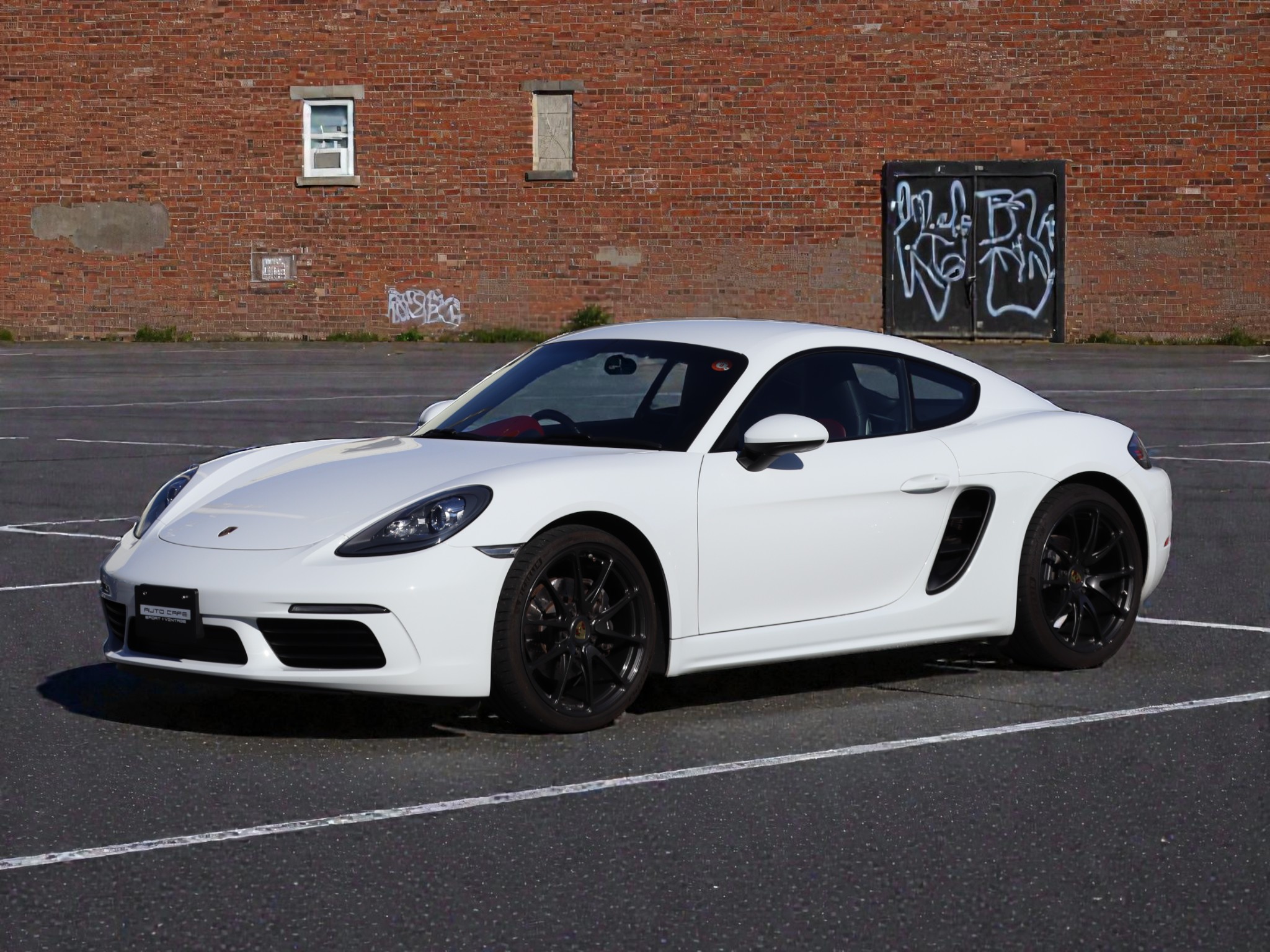 ポルシェ718ケイマン(Type982)PDK<br>スポーツクロノパッケージ<br>ツートンレザーパッケージ<br>ガンメタ仕上げTWSホイール20インチ<br>BOSEサラウンドサウンドシステム