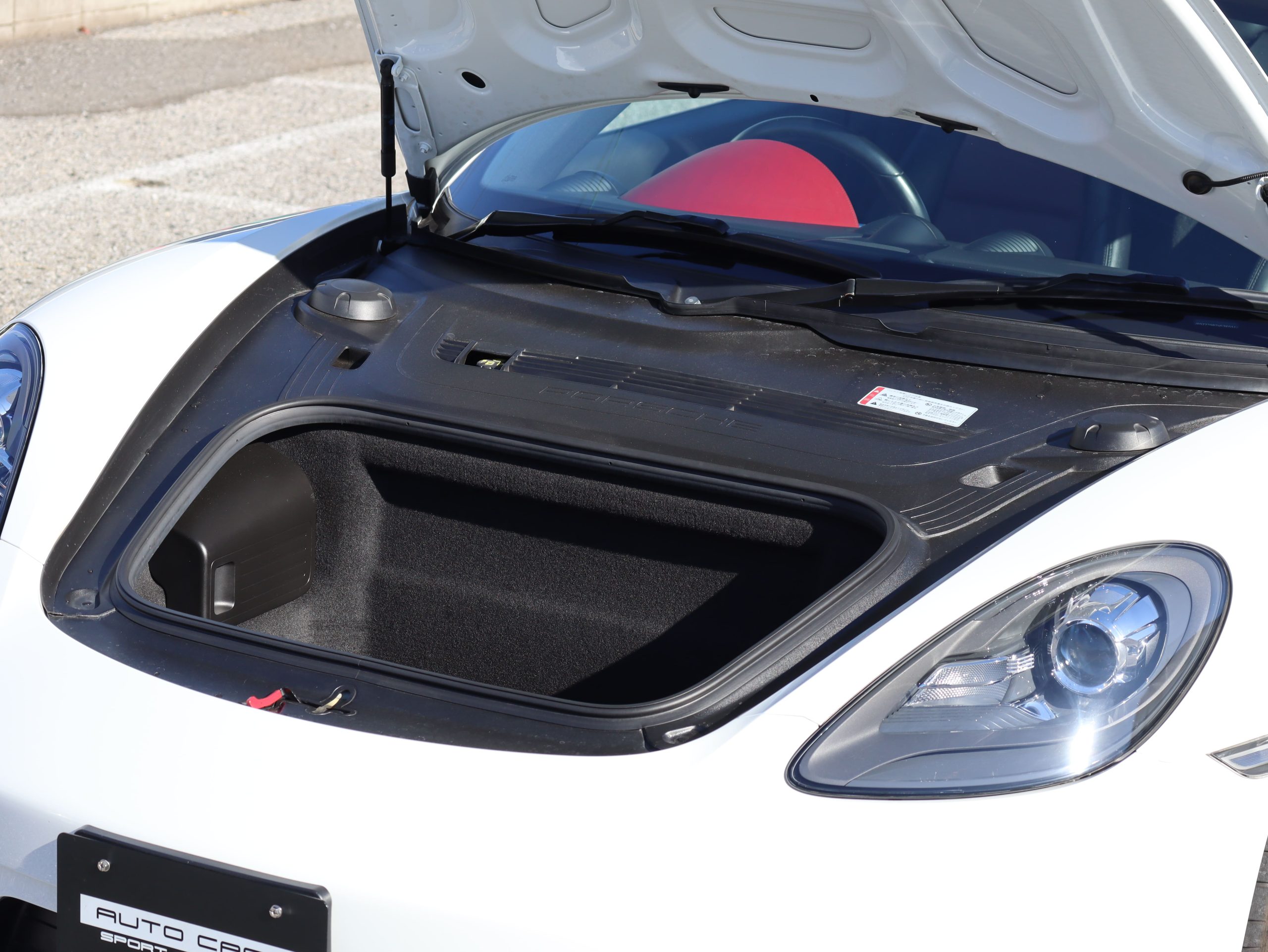 ポルシェ718ケイマン(Type982)PDK<br>スポーツクロノパッケージ<br>ツートンレザーパッケージ<br>ガンメタ仕上げTWSホイール20インチ<br>BOSEサラウンドサウンドシステム