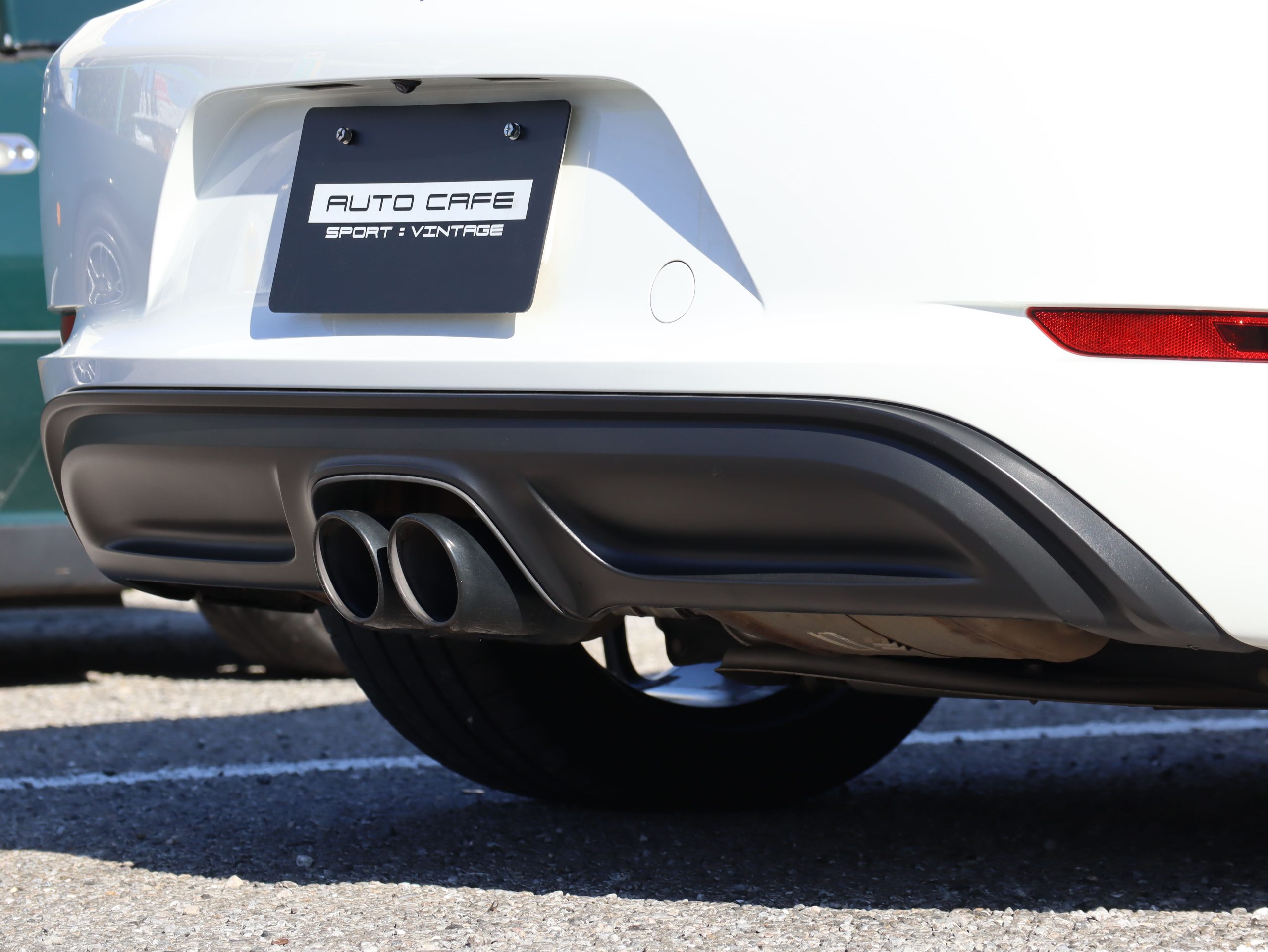 ポルシェ718ケイマン(Type982)PDK<br>スポーツクロノパッケージ<br>ツートンレザーパッケージ<br>ガンメタ仕上げTWSホイール20インチ<br>BOSEサラウンドサウンドシステム