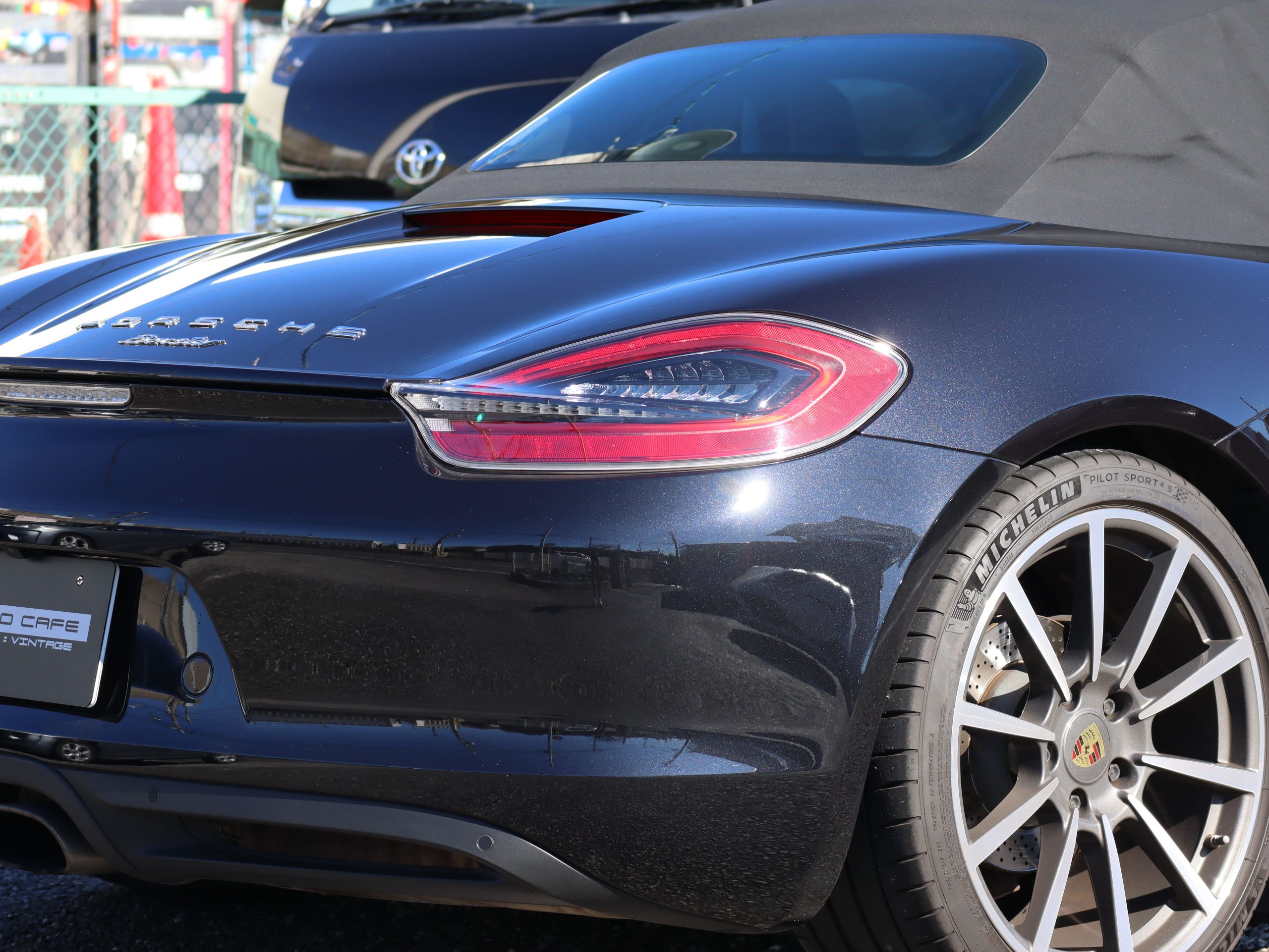 ポルシェボクスターBLACK EDITION(Type981)PDK<br>特別仕様車<br>スポーツクロノパッケージ<br>PDLS含むヘッドライト<br>ティンテッドルックテールライト<br>20インチカレラクラシックホイール