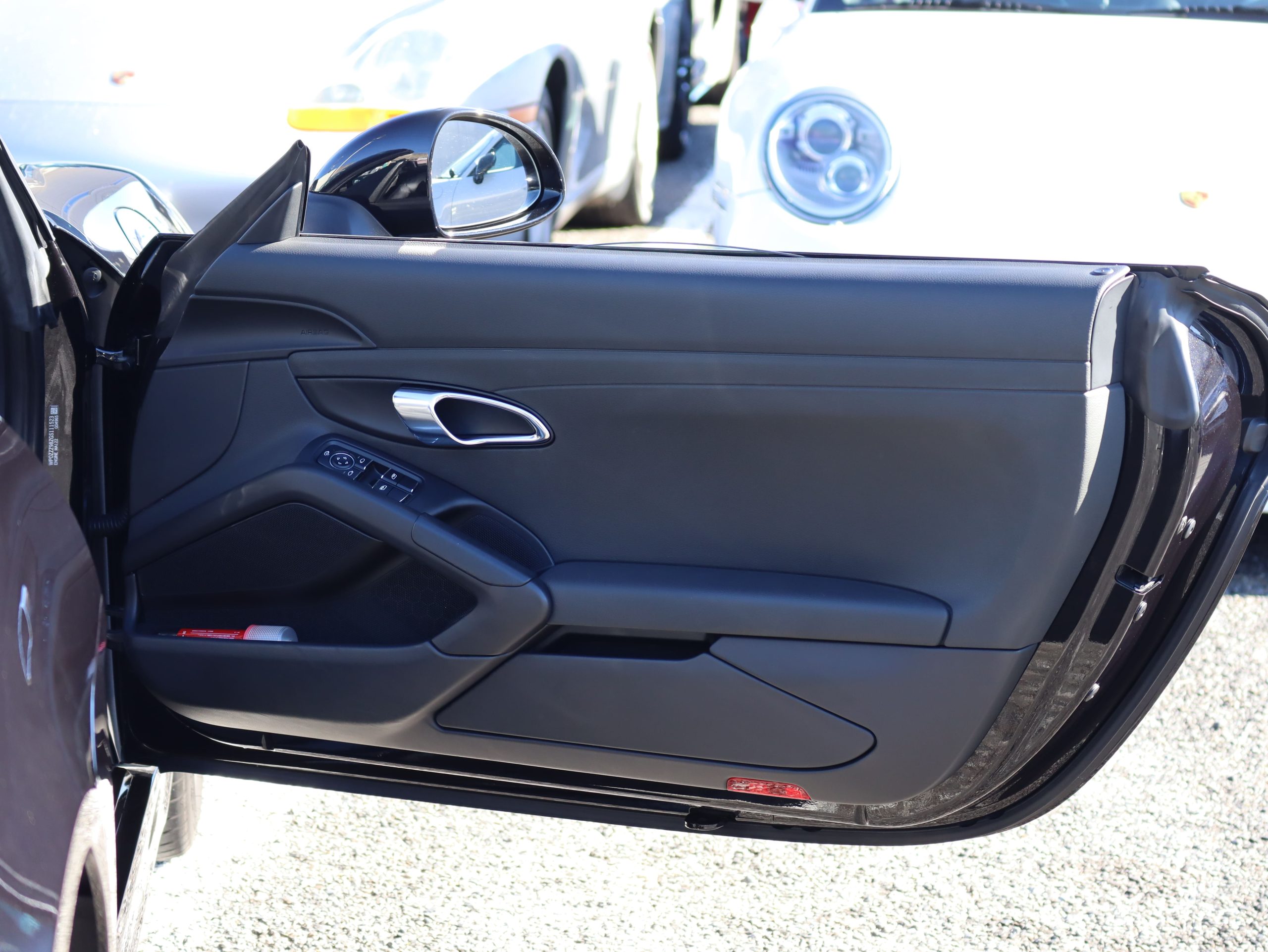 ポルシェボクスターBLACK EDITION(Type981)PDK<br>特別仕様車<br>スポーツクロノパッケージ<br>PDLS含むヘッドライト<br>ティンテッドルックテールライト<br>20インチカレラクラシックホイール