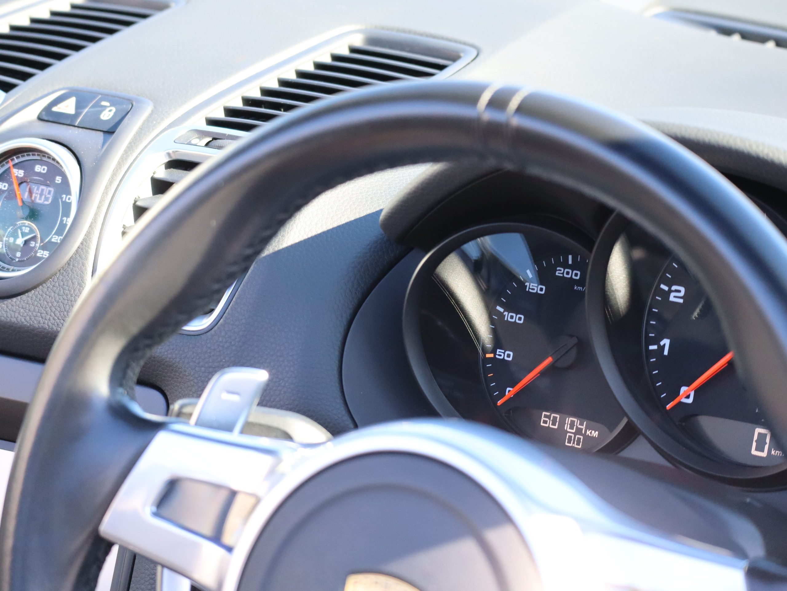 ポルシェボクスターBLACK EDITION(Type981)PDK<br>特別仕様車<br>スポーツクロノパッケージ<br>PDLS含むヘッドライト<br>ティンテッドルックテールライト<br>20インチカレラクラシックホイール