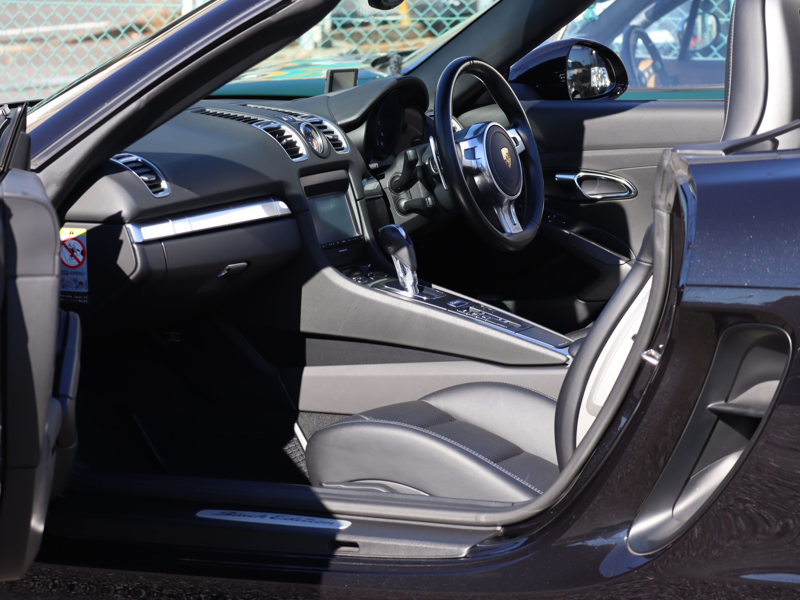 ポルシェボクスターBLACK EDITION(Type981)PDK<br>特別仕様車<br>スポーツクロノパッケージ<br>PDLS含むヘッドライト<br>ティンテッドルックテールライト<br>20インチカレラクラシックホイール