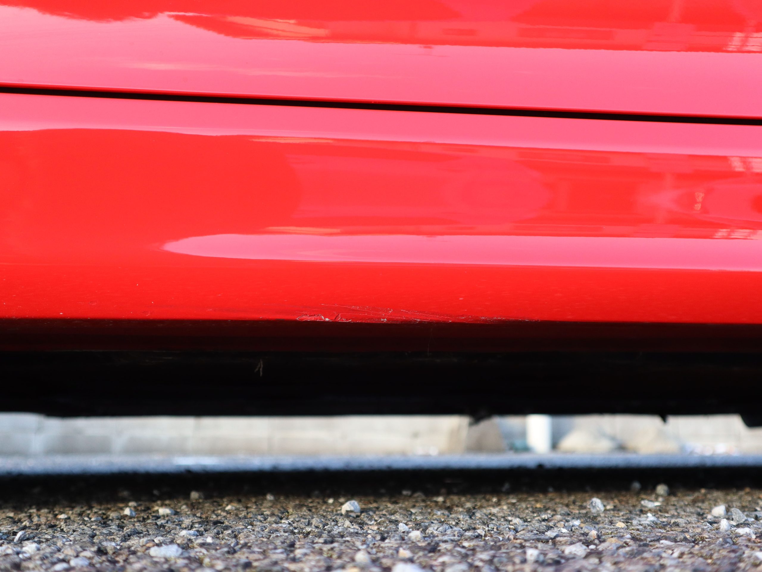 ポルシェボクスター（Type981）PDK<br>スポーツクロノパッケージ<br>レッドステッチ仕立てインテリア<br>ボディ同色仕上げホイール<br>PDLS含むバイキセノンヘッドライト<br>アルミニウムルックロールオーバーバー