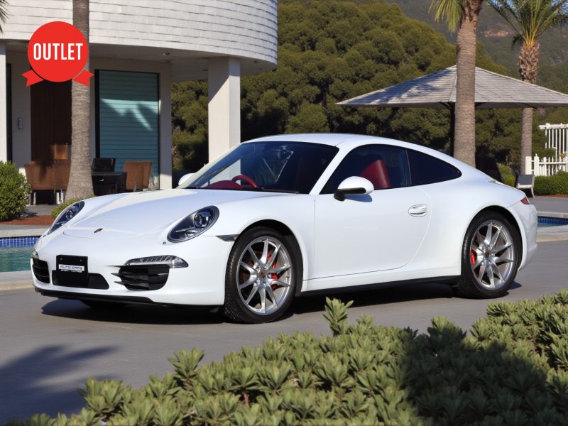 ポルシェ911カレラ4（Type991.1）PDK<br>スポーツエグゾーストシステム<br>スポーツデザインステアリング<br>カレラレッドレザーインテリア<br>クレストエンボス加工ヘッドレスト<br>20インチカレラSホイール