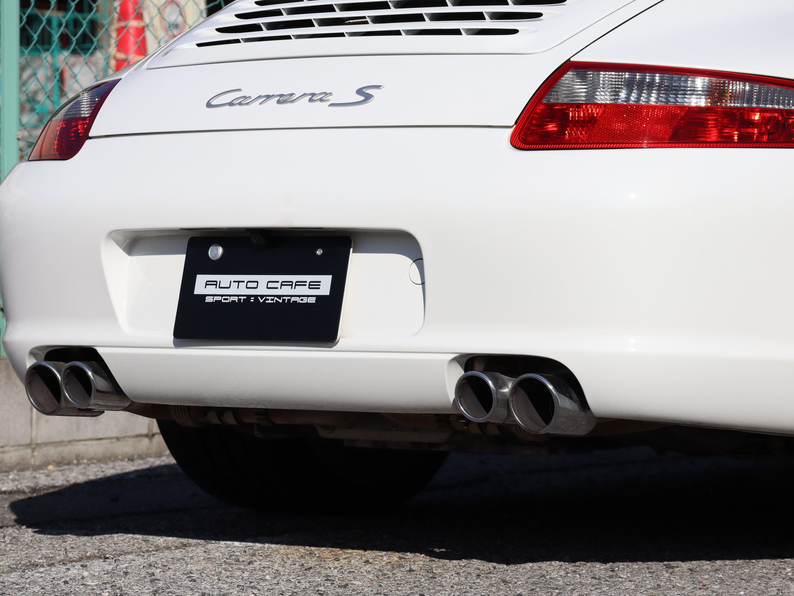 ポルシェ911カレラS(Type997.1）ティプトロニックS<br>スポーツクロノパッケージ<br>スポーツエグゾーストシステム<br>PASM<br>シートヒーター<br>右ハンドル仕様