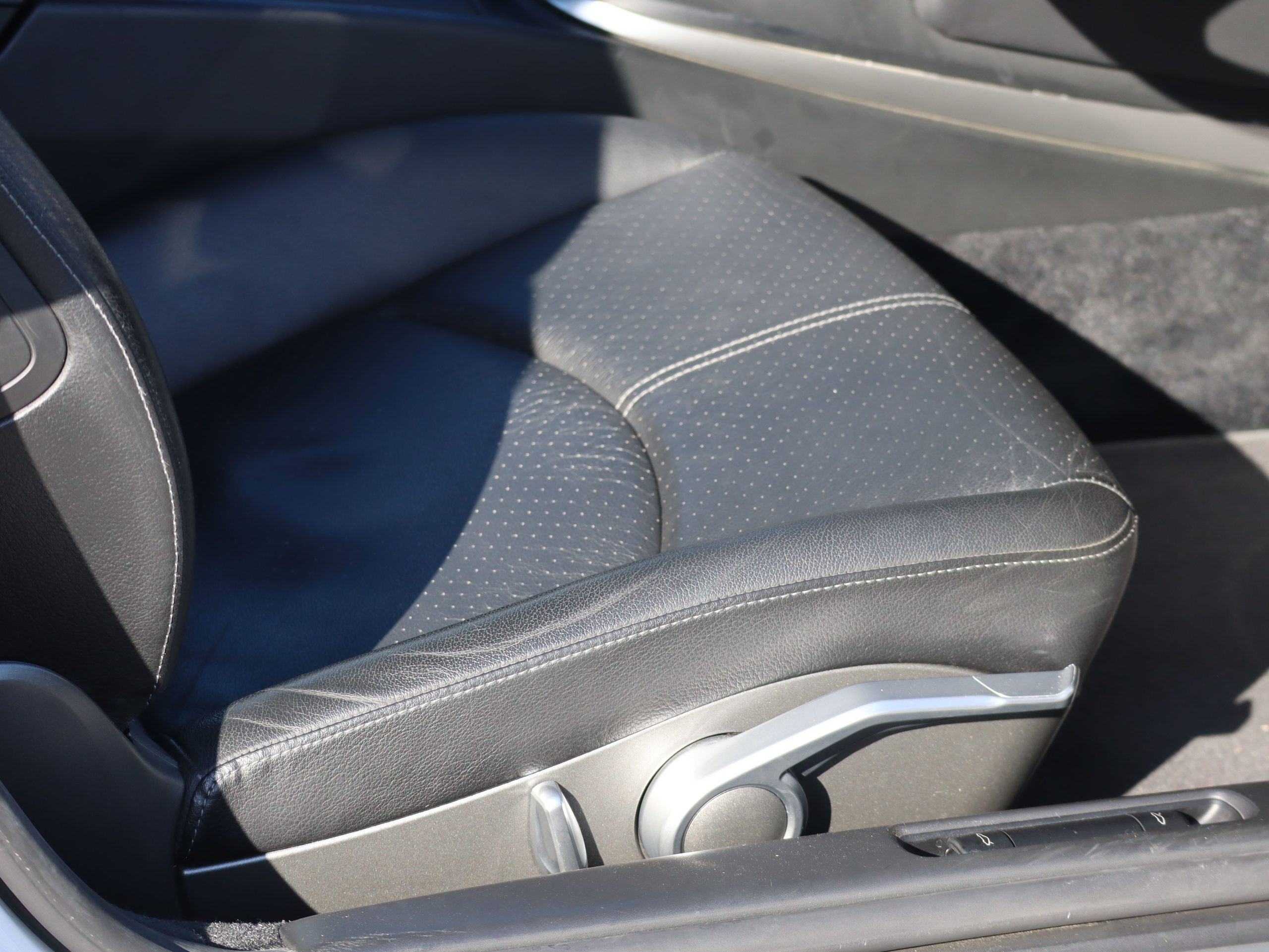 ポルシェ911カレラS(Type997.1）ティプトロニックS<br>スポーツクロノパッケージ<br>スポーツエグゾーストシステム<br>PASM<br>シートヒーター<br>右ハンドル仕様