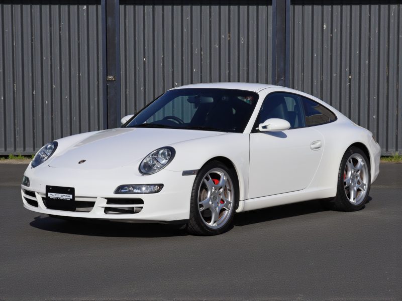 ポルシェ911カレラS(Type997.1）ティプトロニックS<br>スポーツクロノパッケージ<br>スポーツエグゾーストシステム<br>PASM<br>シートヒーター<br>右ハンドル仕様