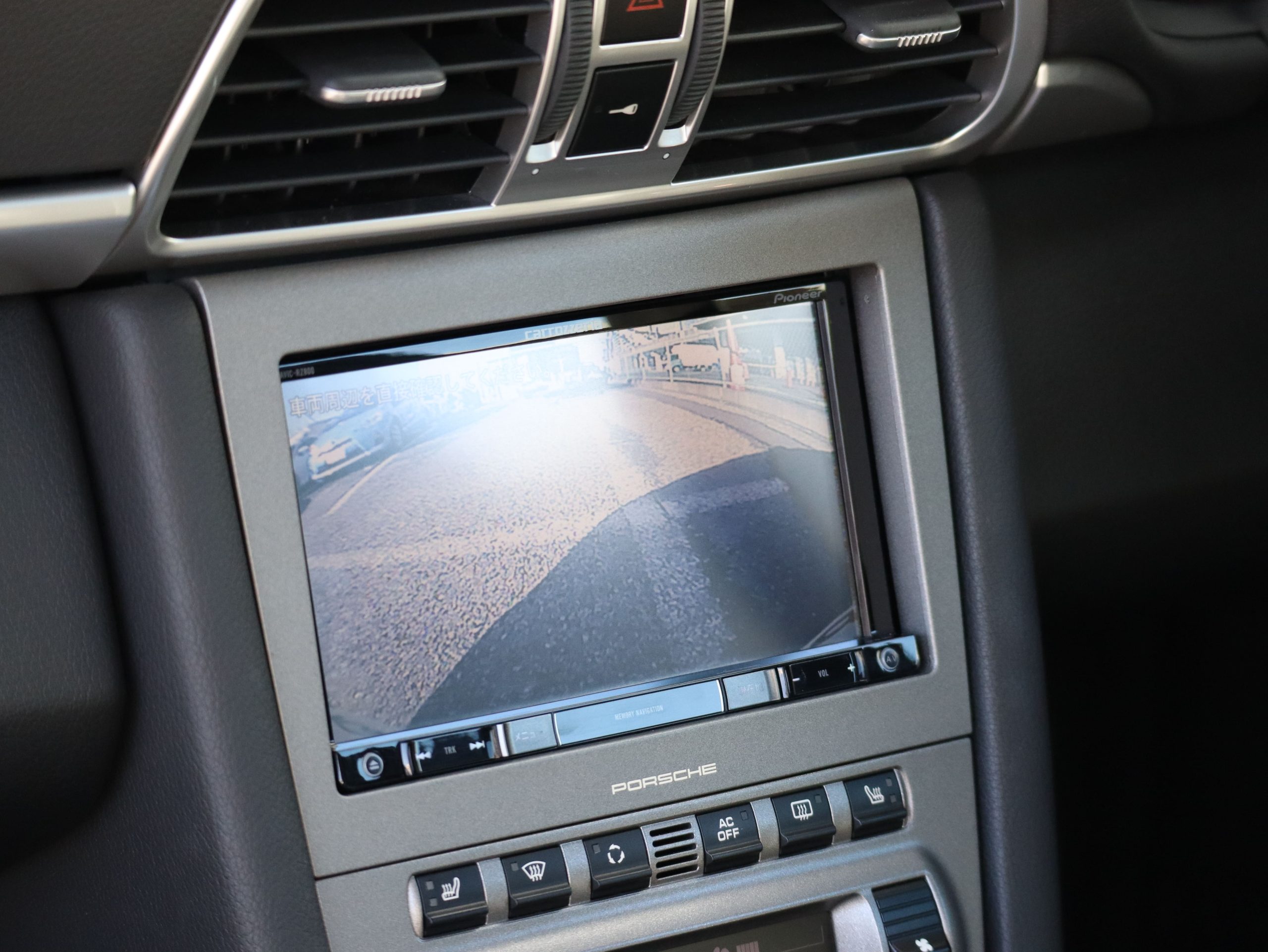 ポルシェ911カレラS(Type997.1）ティプトロニックS<br>スポーツクロノパッケージ<br>スポーツエグゾーストシステム<br>PASM<br>シートヒーター<br>右ハンドル仕様