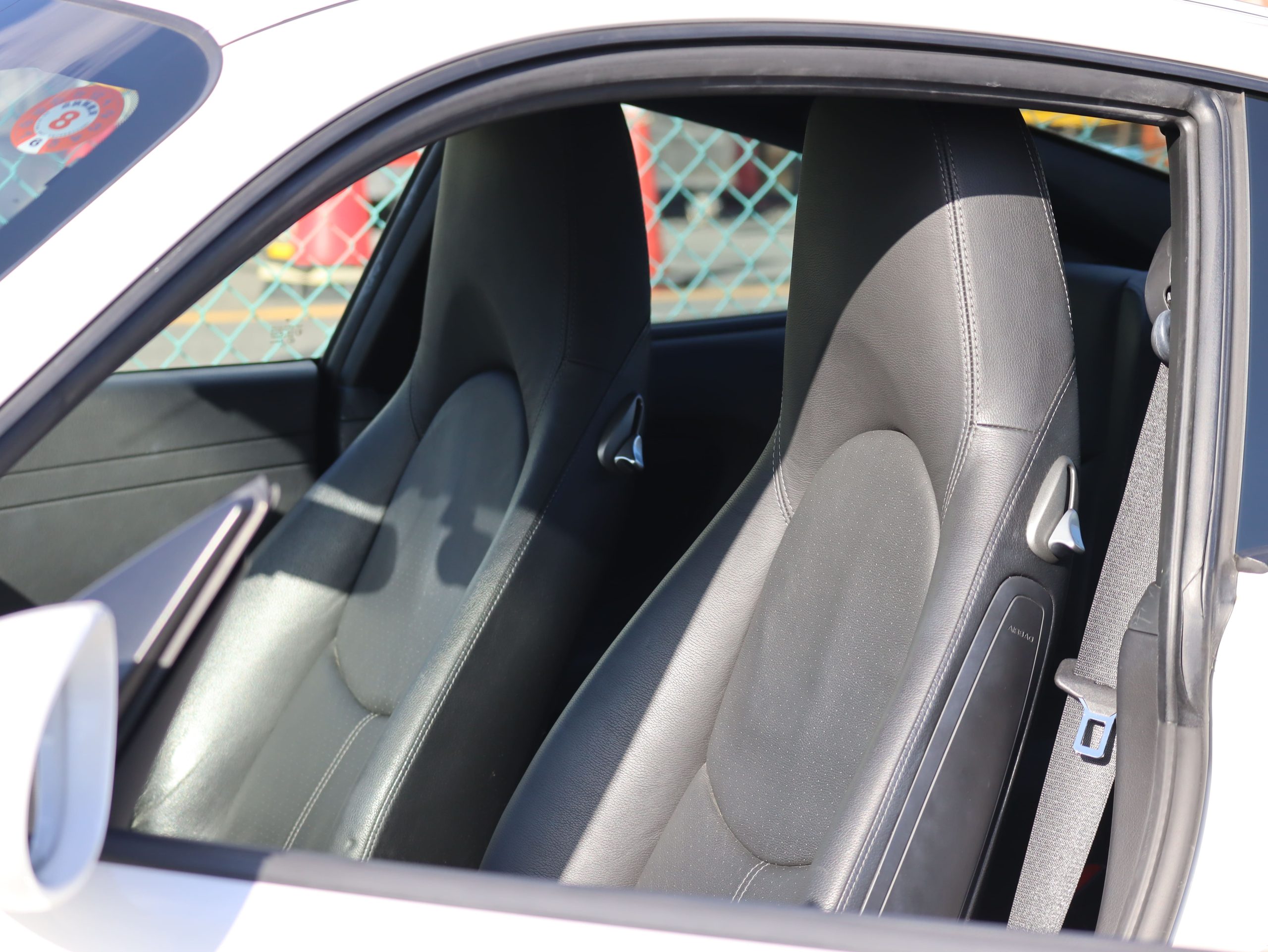 ポルシェ911カレラS(Type997.1）ティプトロニックS<br>スポーツクロノパッケージ<br>スポーツエグゾーストシステム<br>PASM<br>シートヒーター<br>右ハンドル仕様