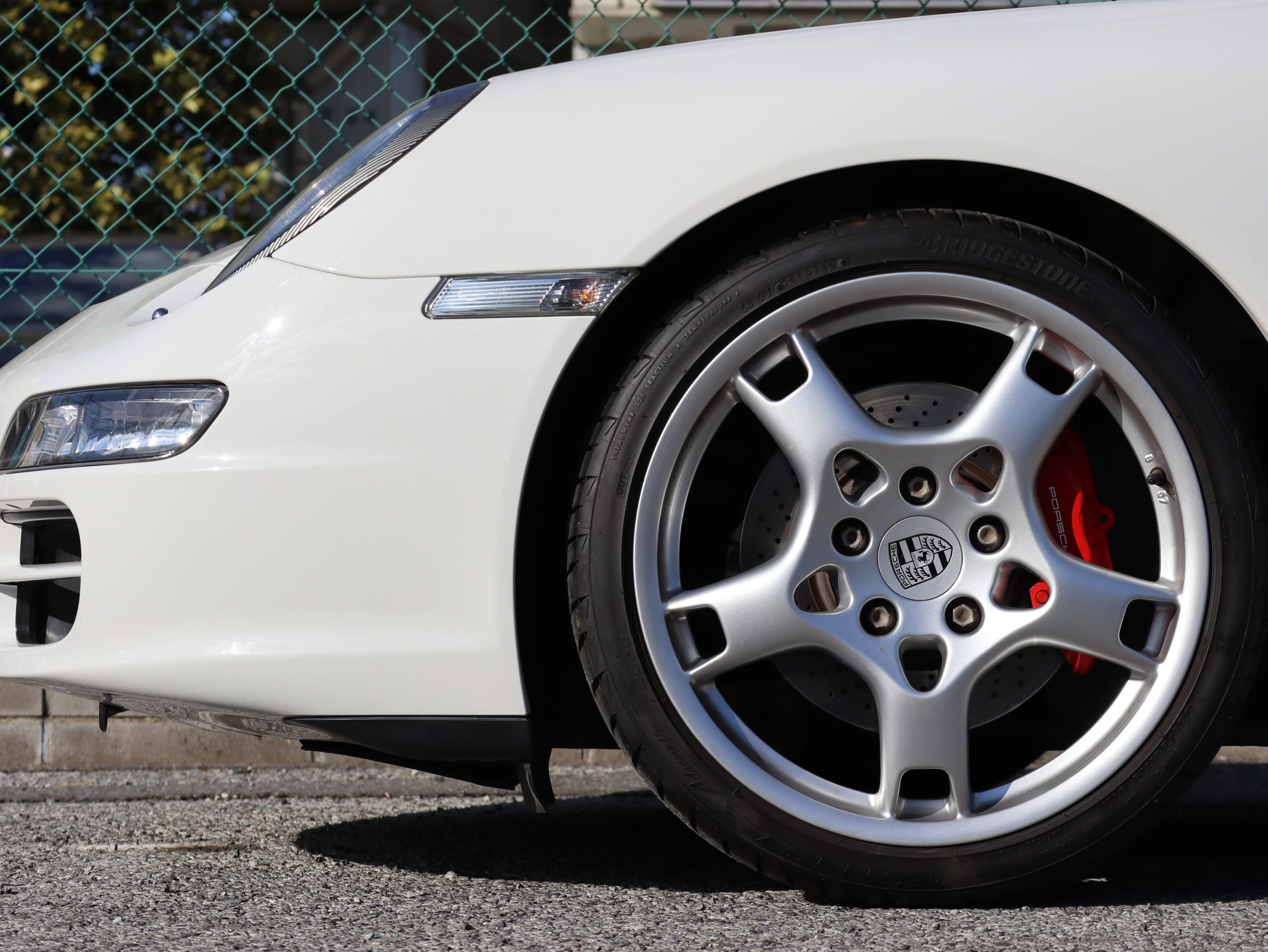 ポルシェ911カレラS(Type997.1）ティプトロニックS<br>スポーツクロノパッケージ<br>スポーツエグゾーストシステム<br>PASM<br>シートヒーター<br>右ハンドル仕様