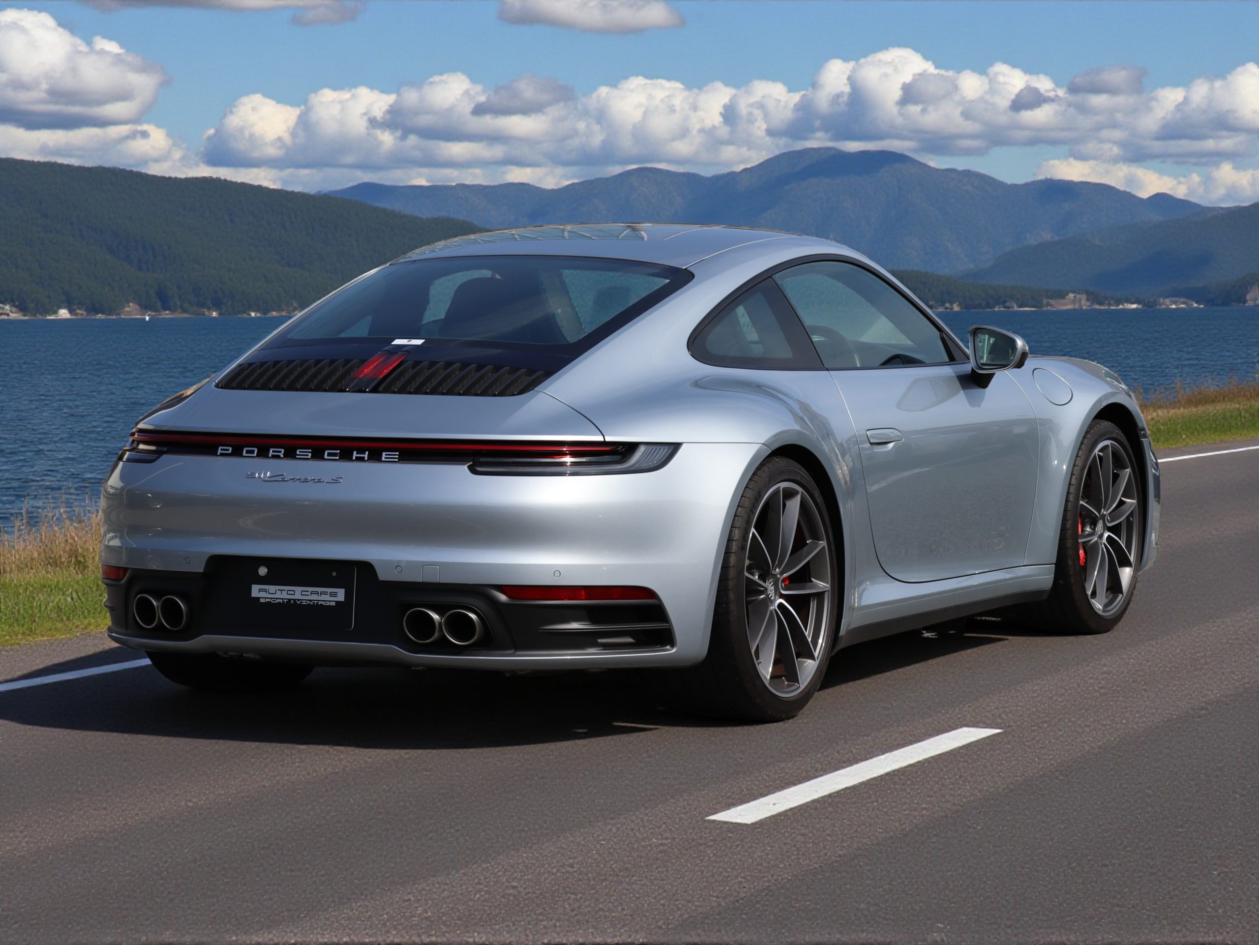 ポルシェ911カレラS(Type992.1)PDK<br>エレクトリックコントロールスポーツシート<br>アダプティブクルーズコントロール<br>GTスポーツステアリング<br>21インチカレラクラシックホイール