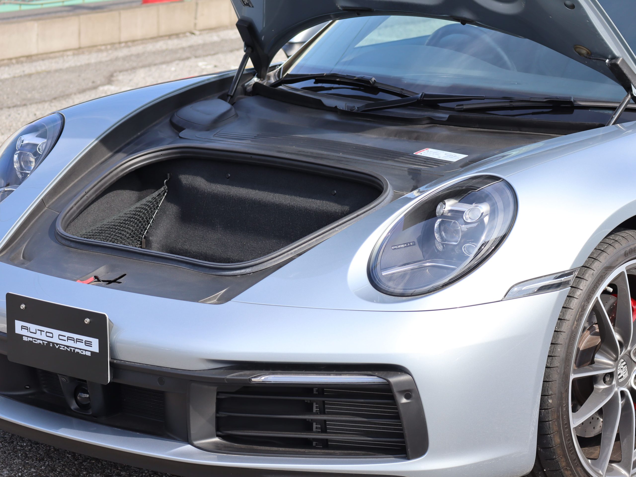 ポルシェ911カレラS(Type992.1)PDK<br>エレクトリックコントロールスポーツシート<br>アダプティブクルーズコントロール<br>GTスポーツステアリング<br>21インチカレラクラシックホイール