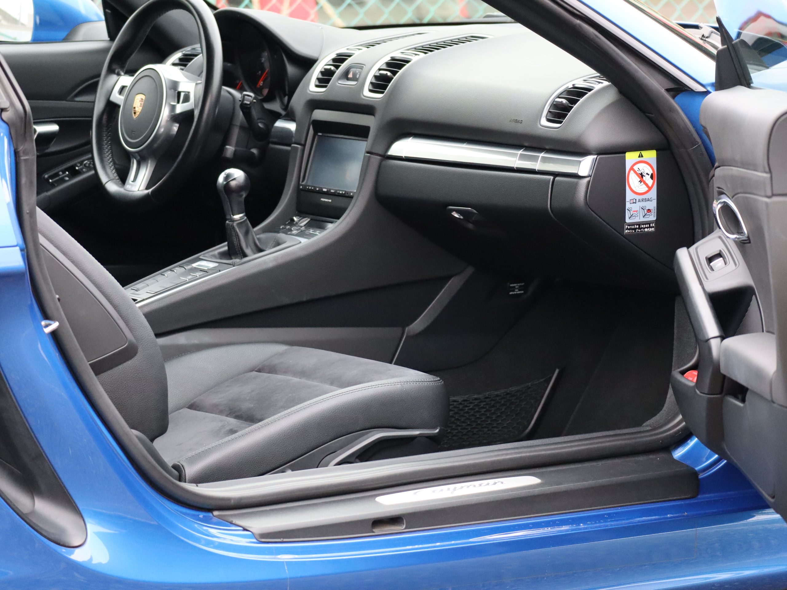 ポルシェケイマン(Type981)6MT<br>スポーツデザインステアリング<br>電動可倒式ドアミラー<br>PDLS含むヘッドライト<br>リアワイパー
