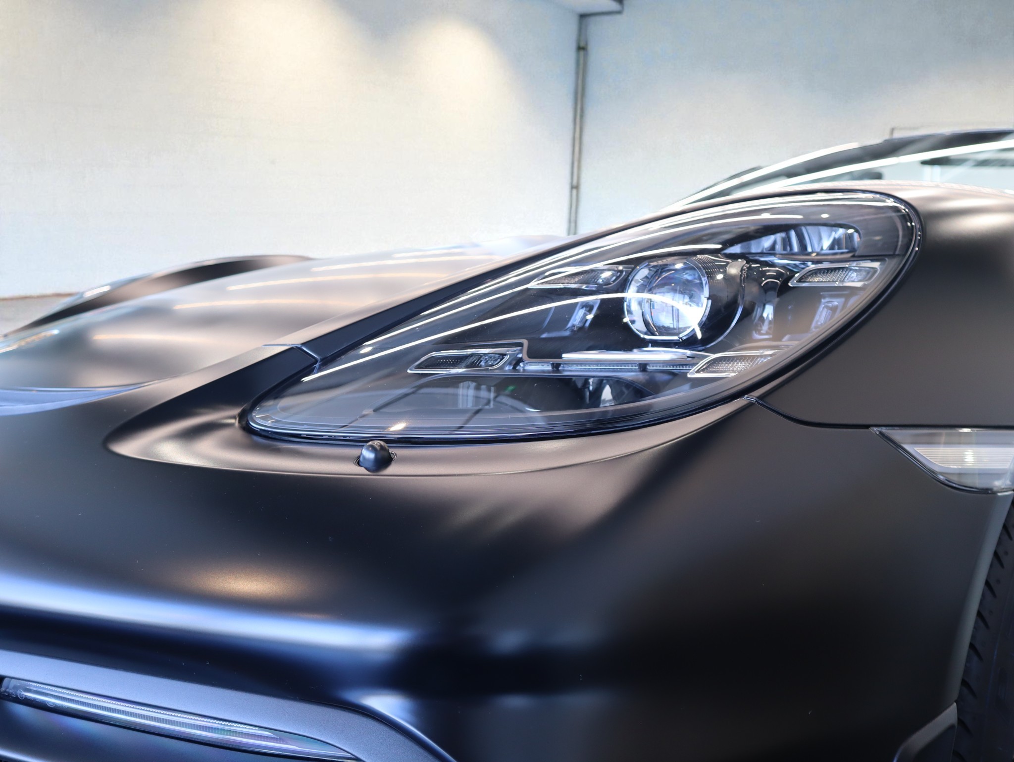 718スパイダー（type982）PDK<br>クラシックインテリアパッケージ<br>PDLS+を含むLEDヘッドライト<br>BOSEサラウンドサウンドシステム